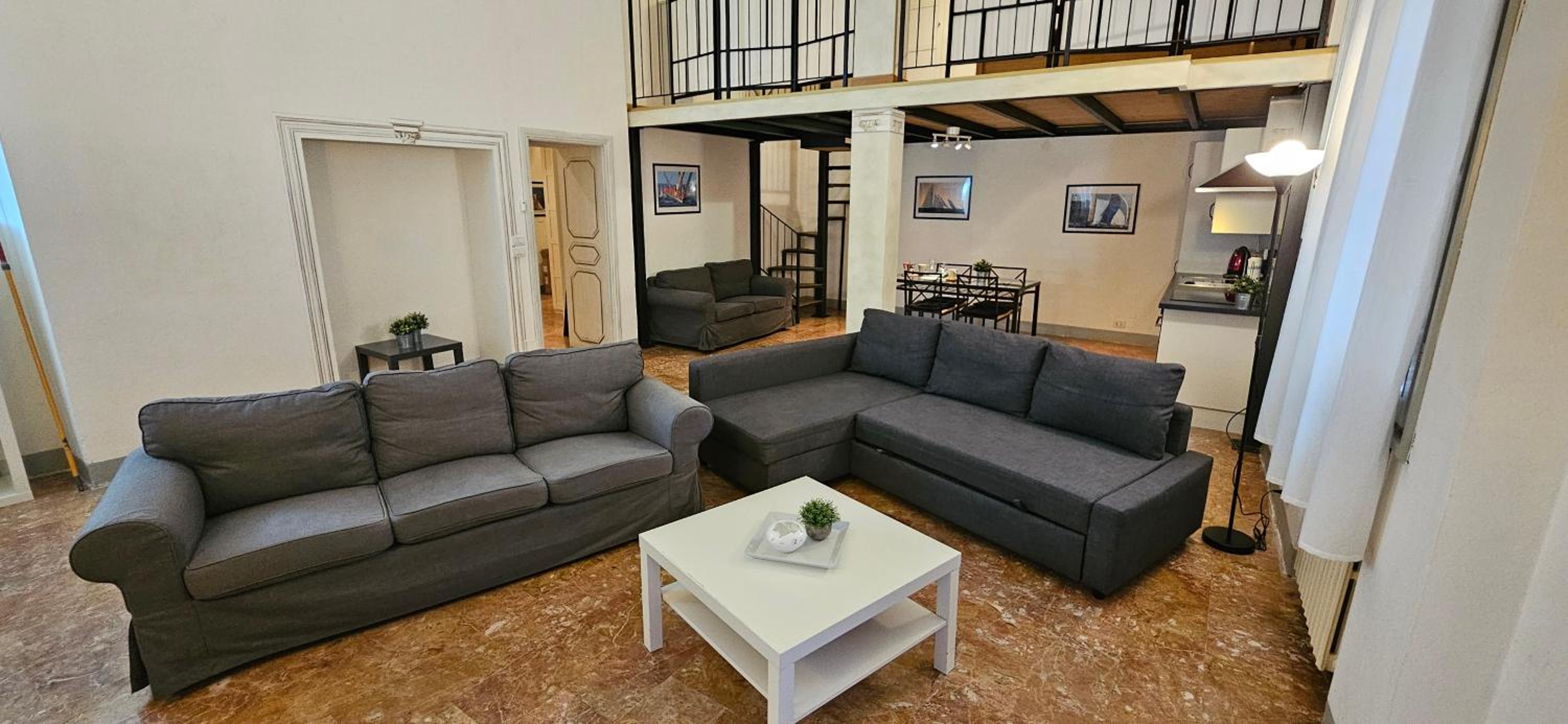 One-Bedroom Apartment