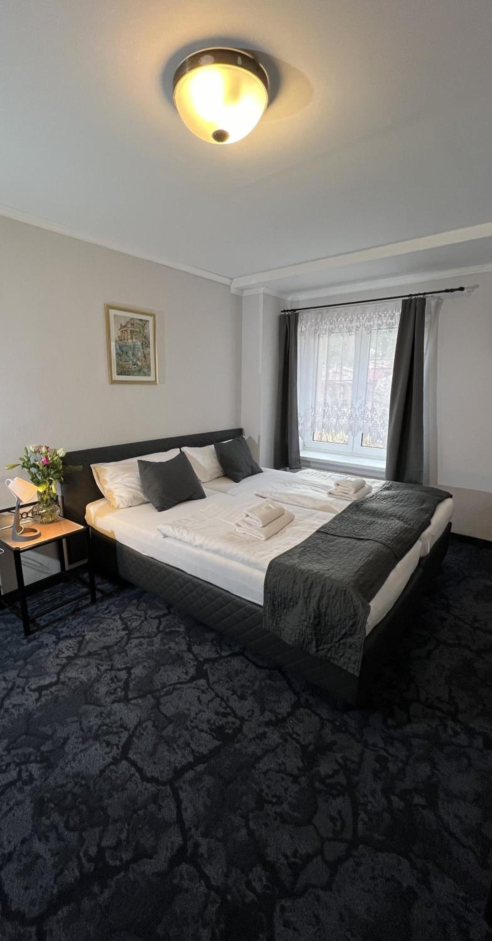 Double or Twin Room - Photo 2