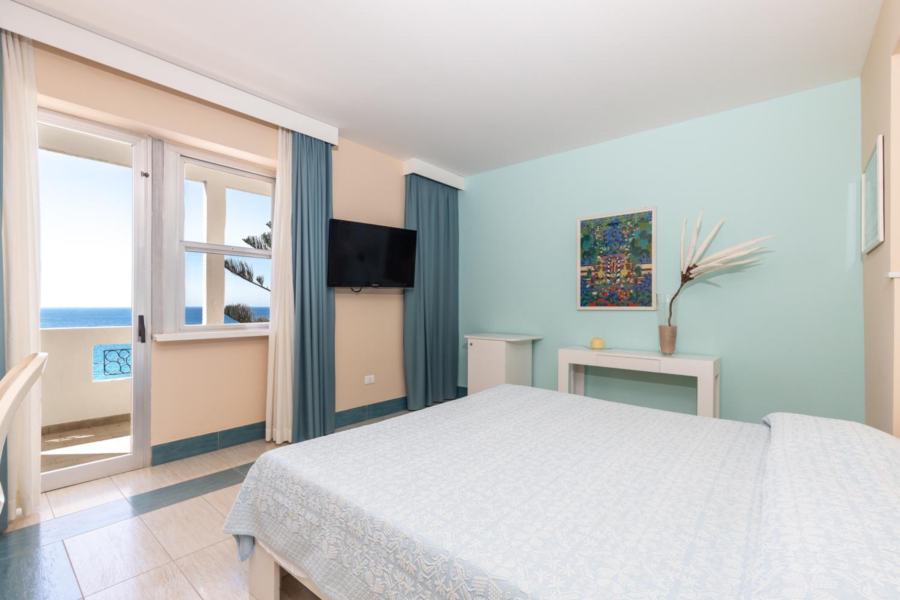 Suite with Sea View