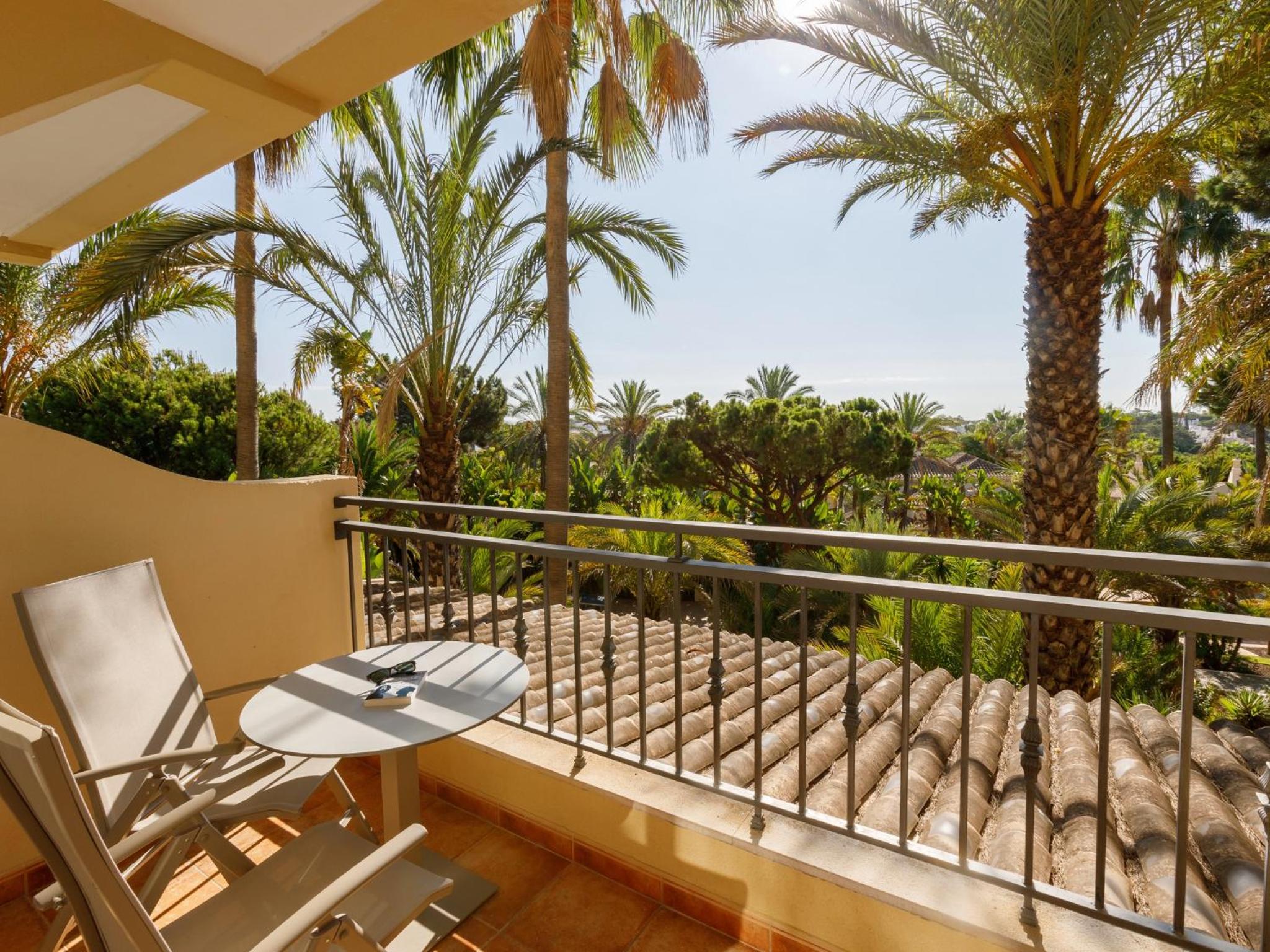 Double Room with Garden View - Photo 12