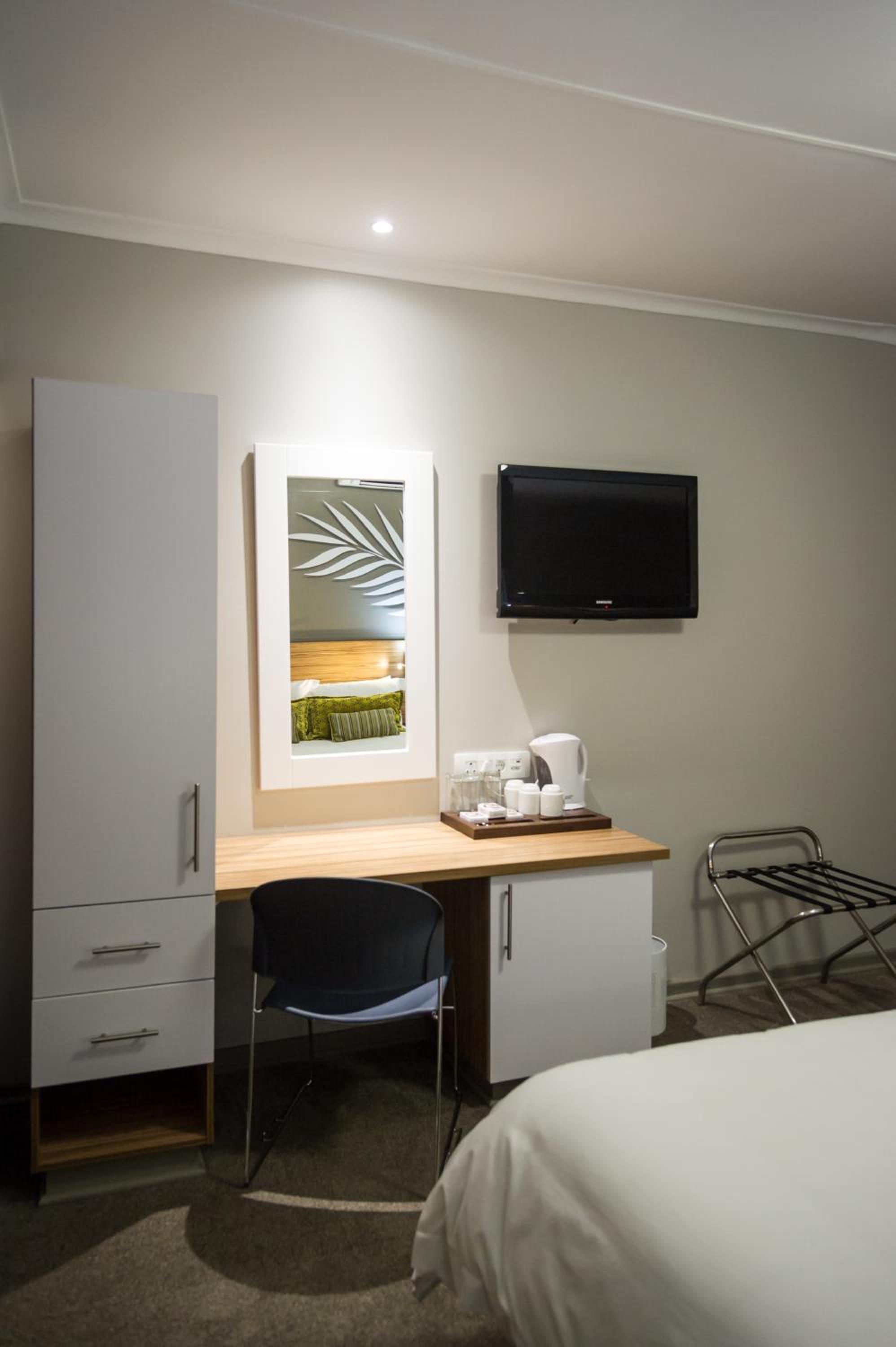 Business Double Room - Photo 1
