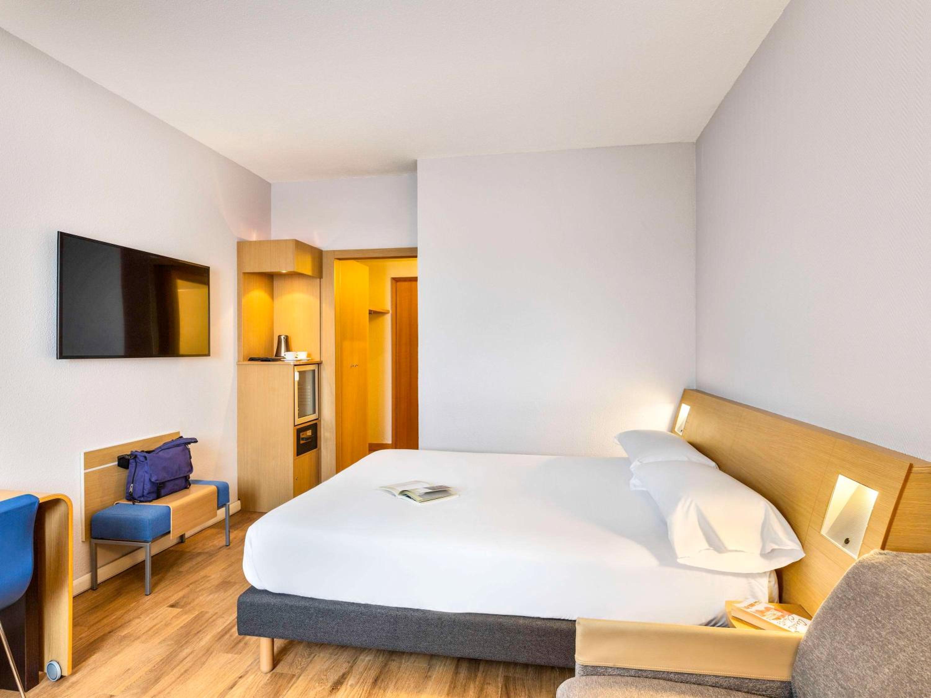 Standard Double Room - Photo 1