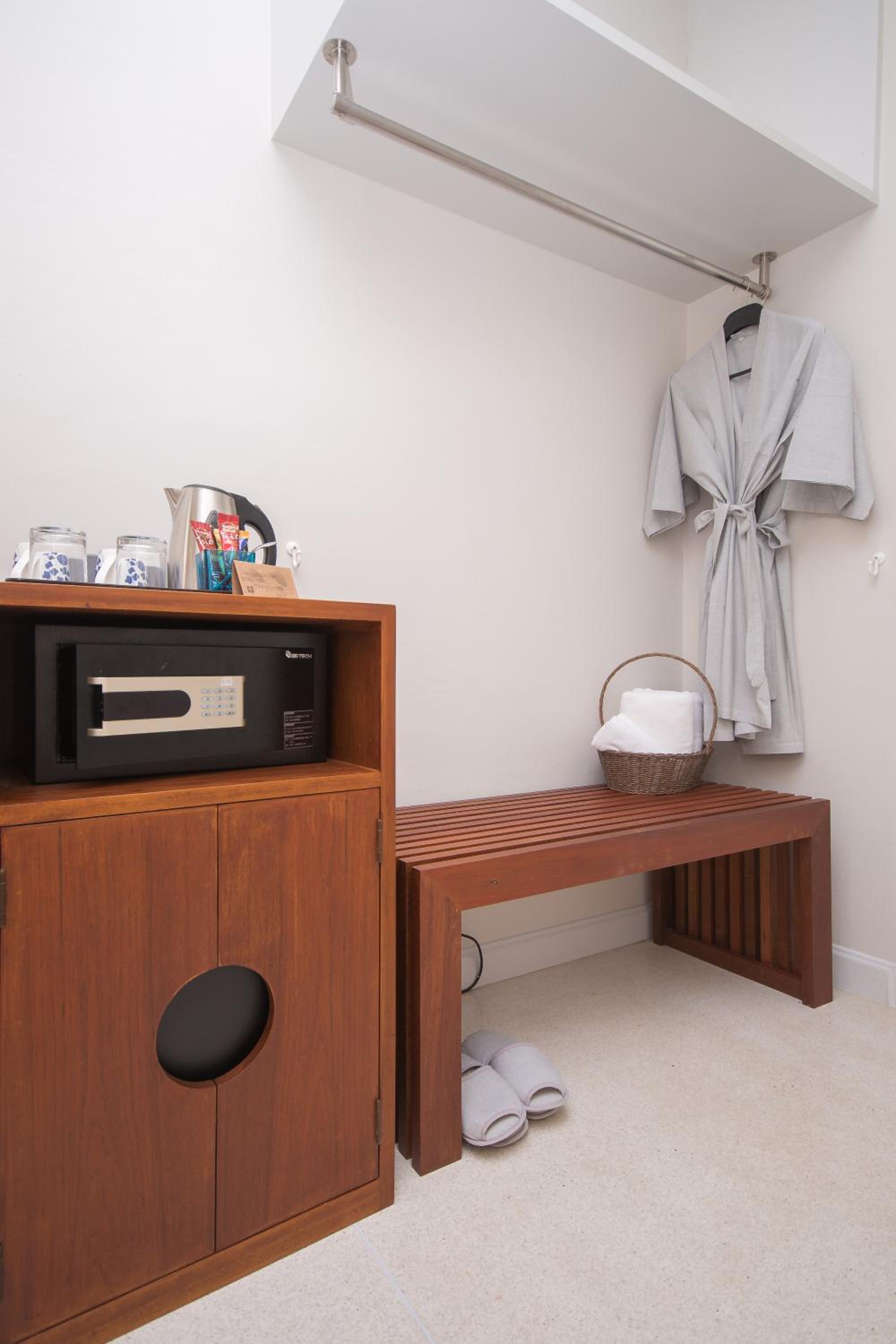 Deluxe Double or Twin Room photo 3