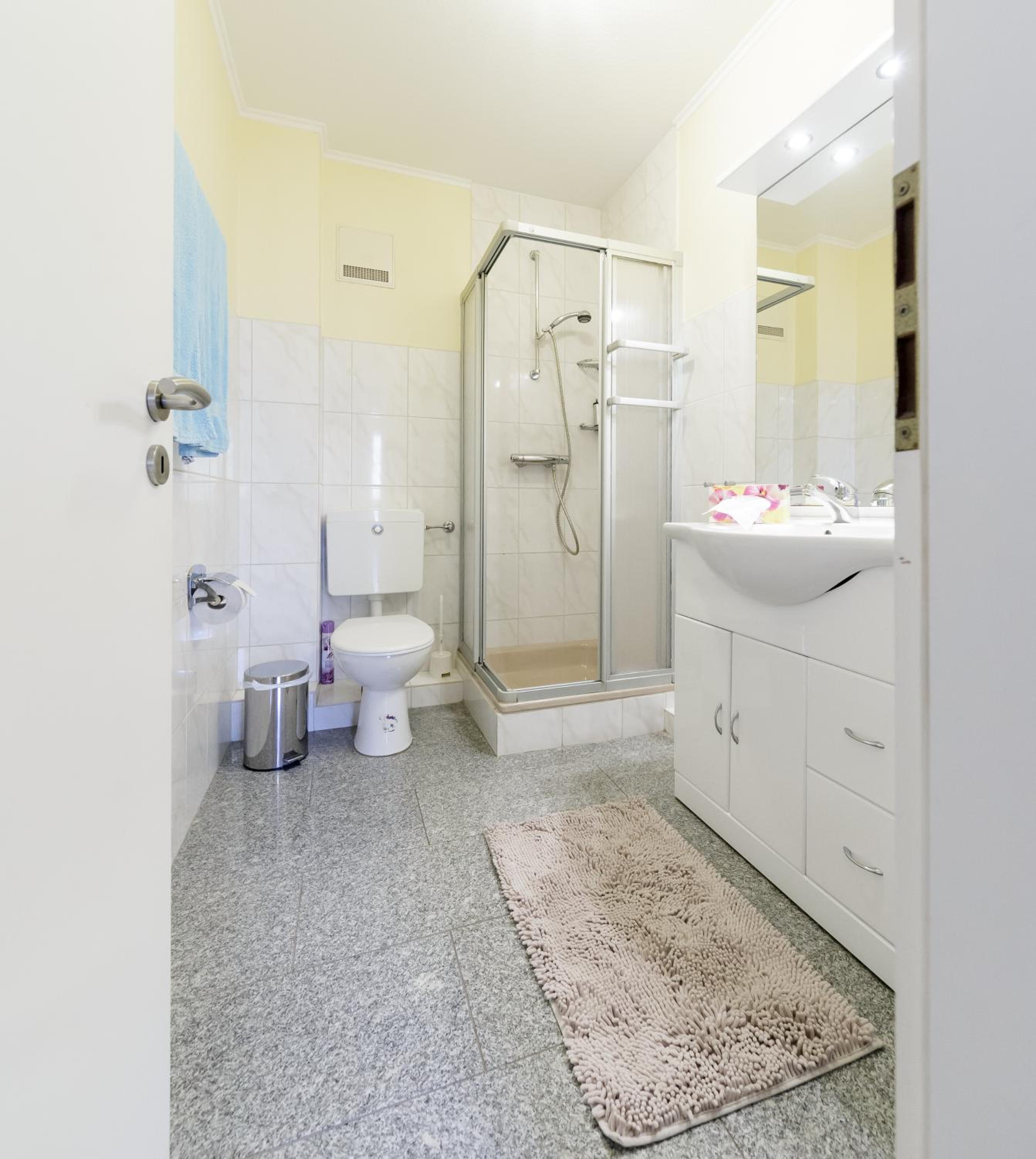Apartment 26 photo 3