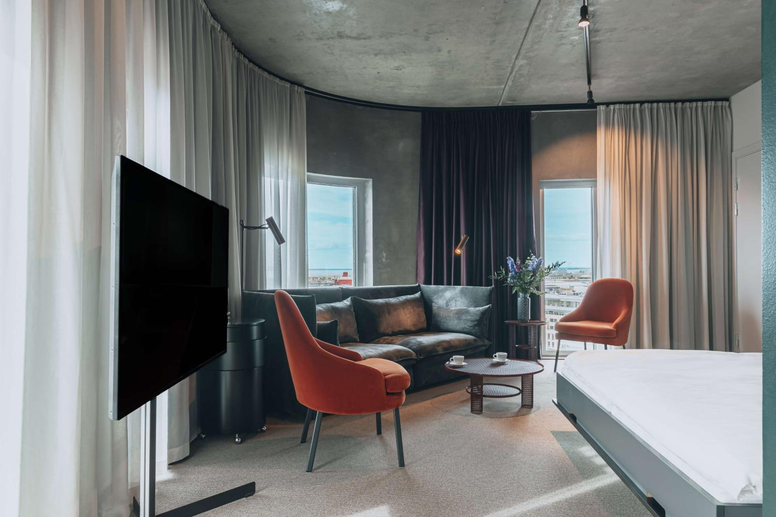 Junior King Suite with Ocean View photo 1
