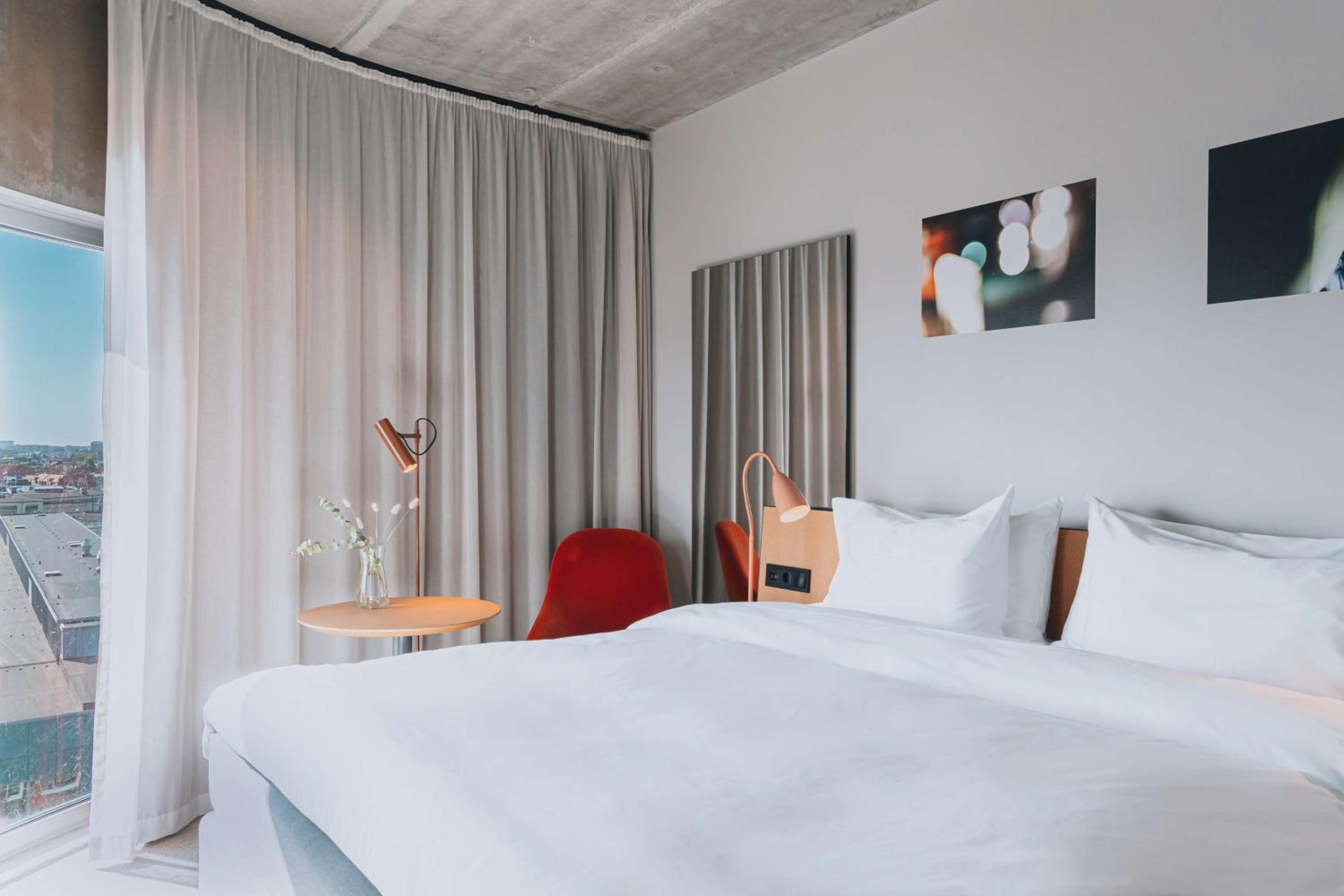 King Room with City View photo 2