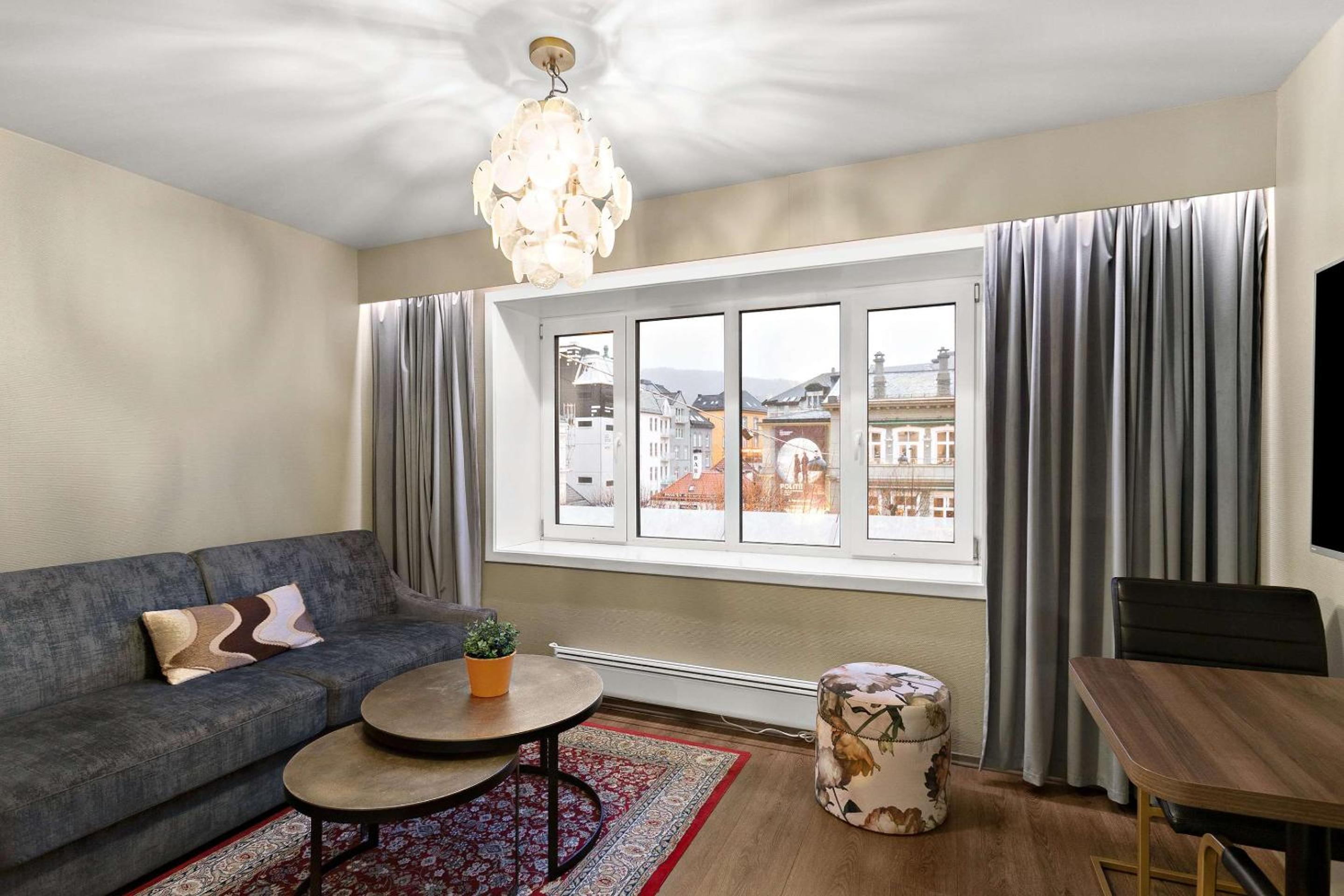 Standard Twin Room - Photo 1