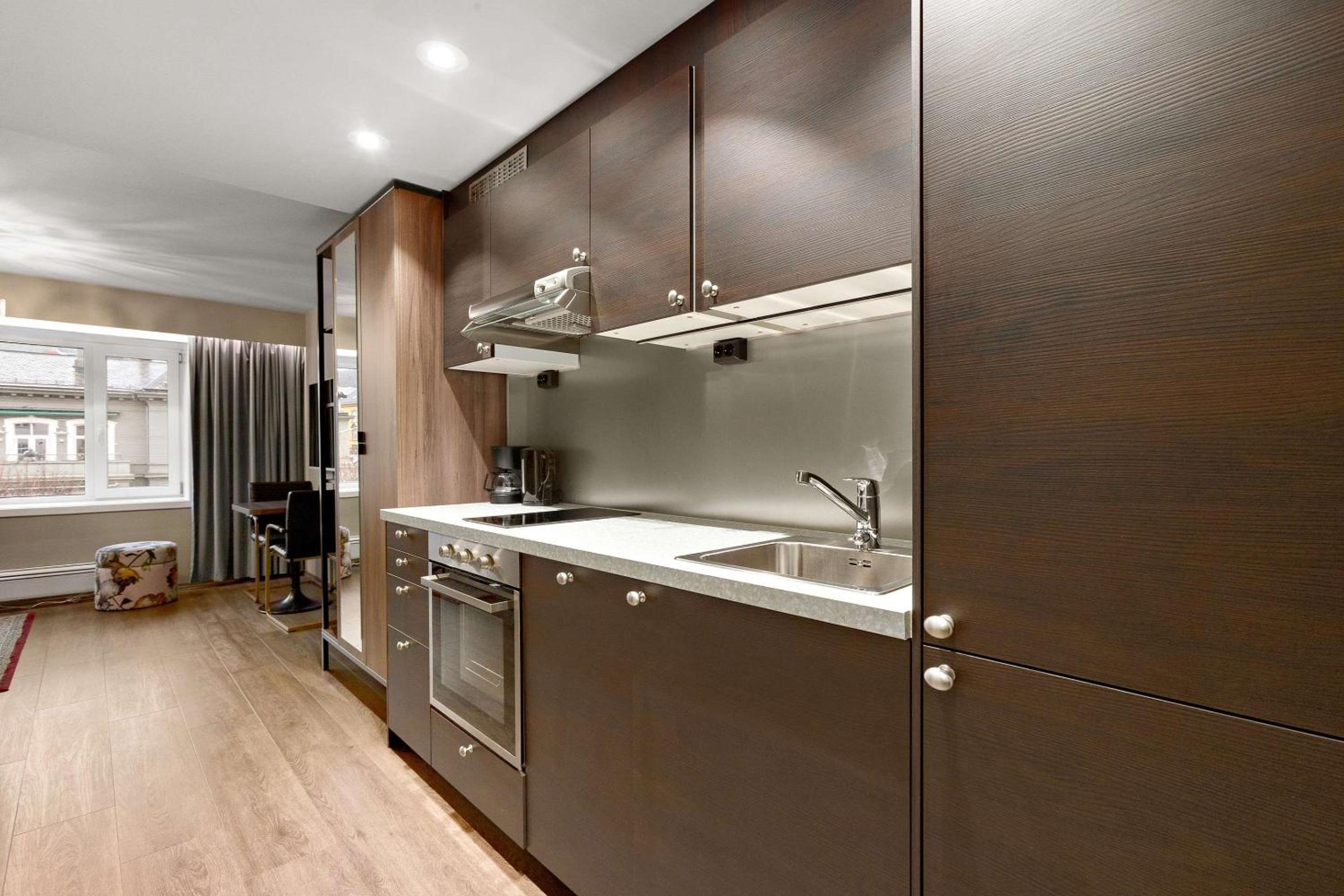 Standard Twin Room - Photo 3
