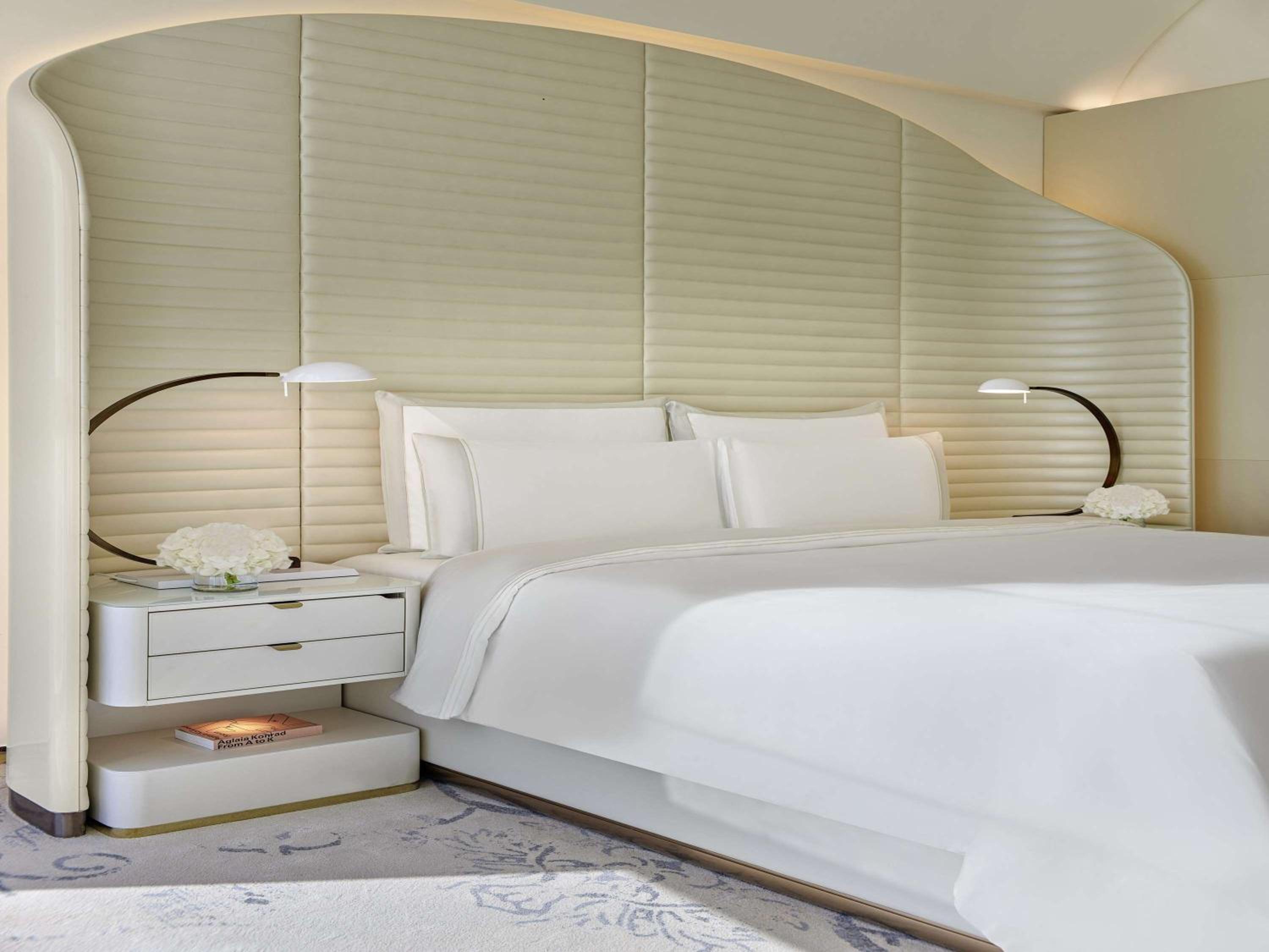 Fairmont Room - Photo 1