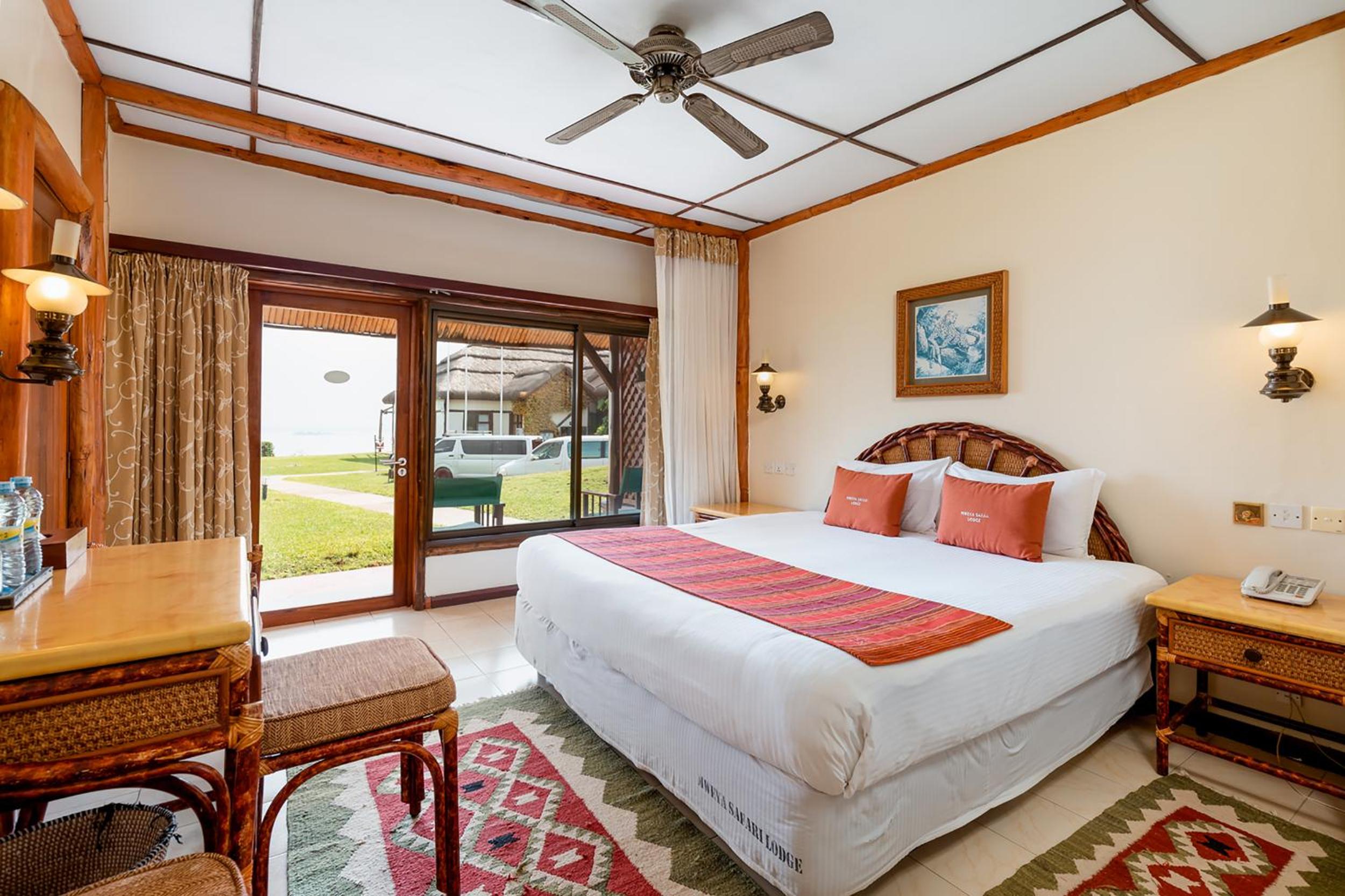 Double Room with Patio photo 3