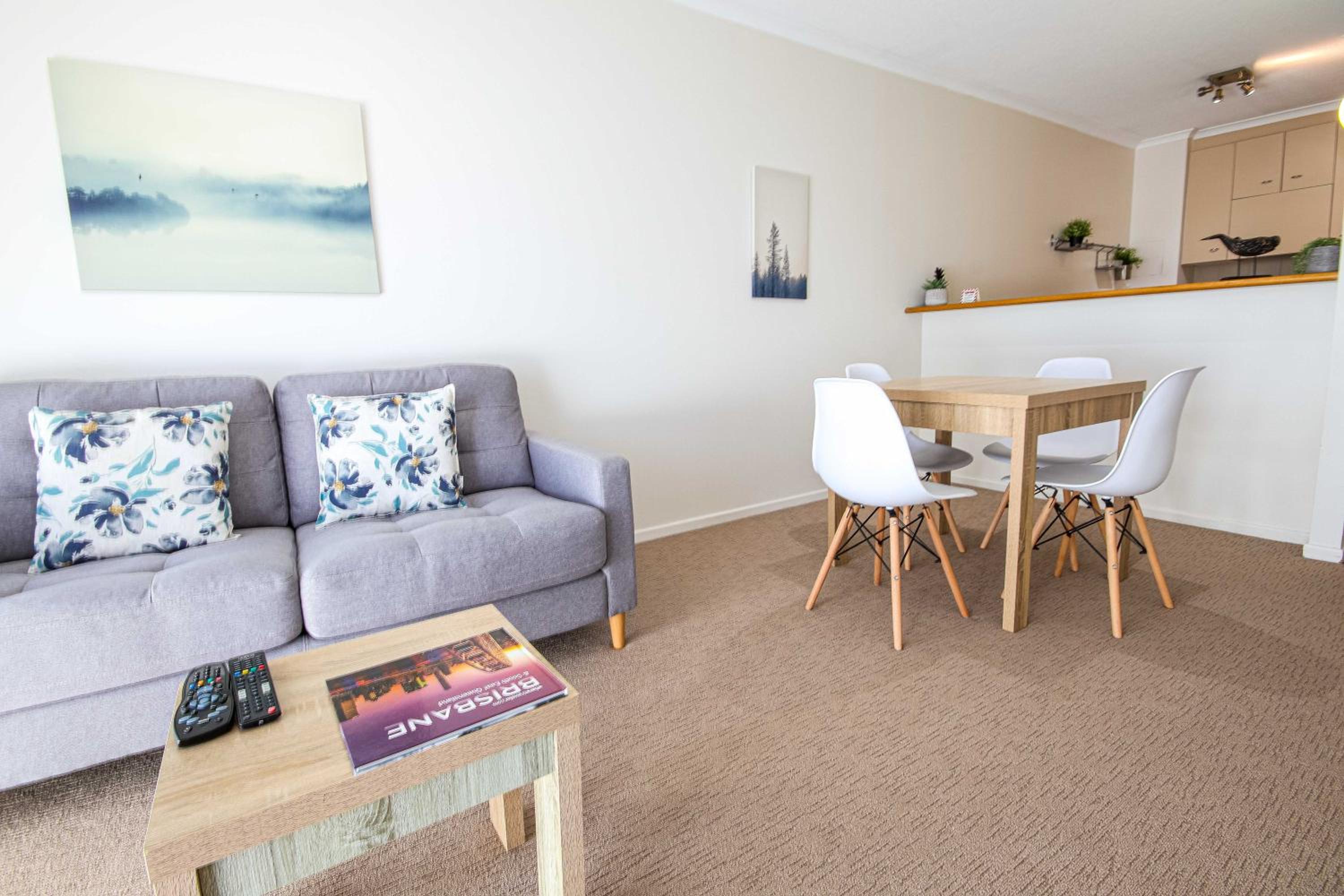 Standard One-Bedroom Apartment thumbnail 5