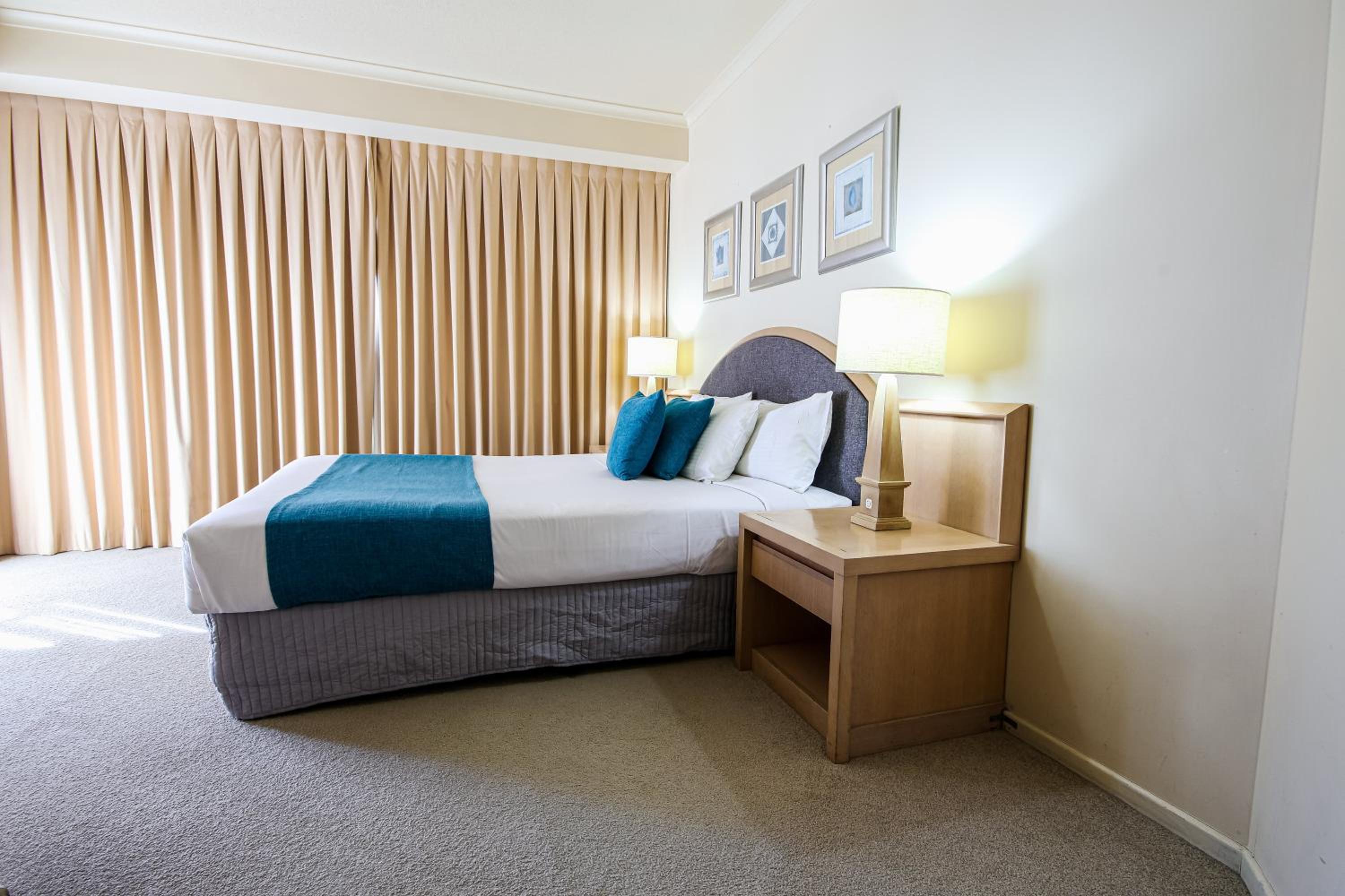 Standard Two-Bedroom Apartment thumbnail 5