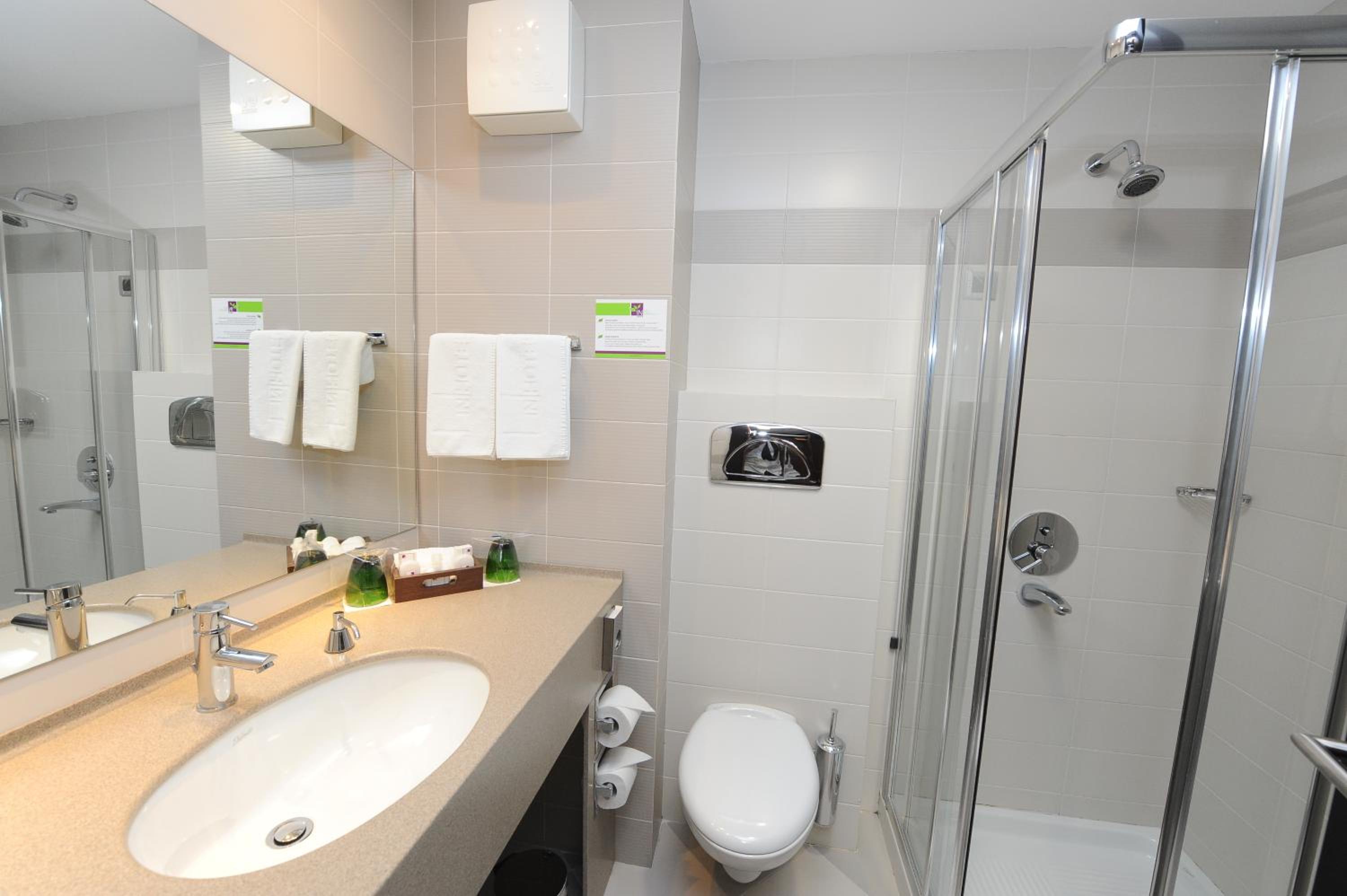 Twin Room - Photo 4