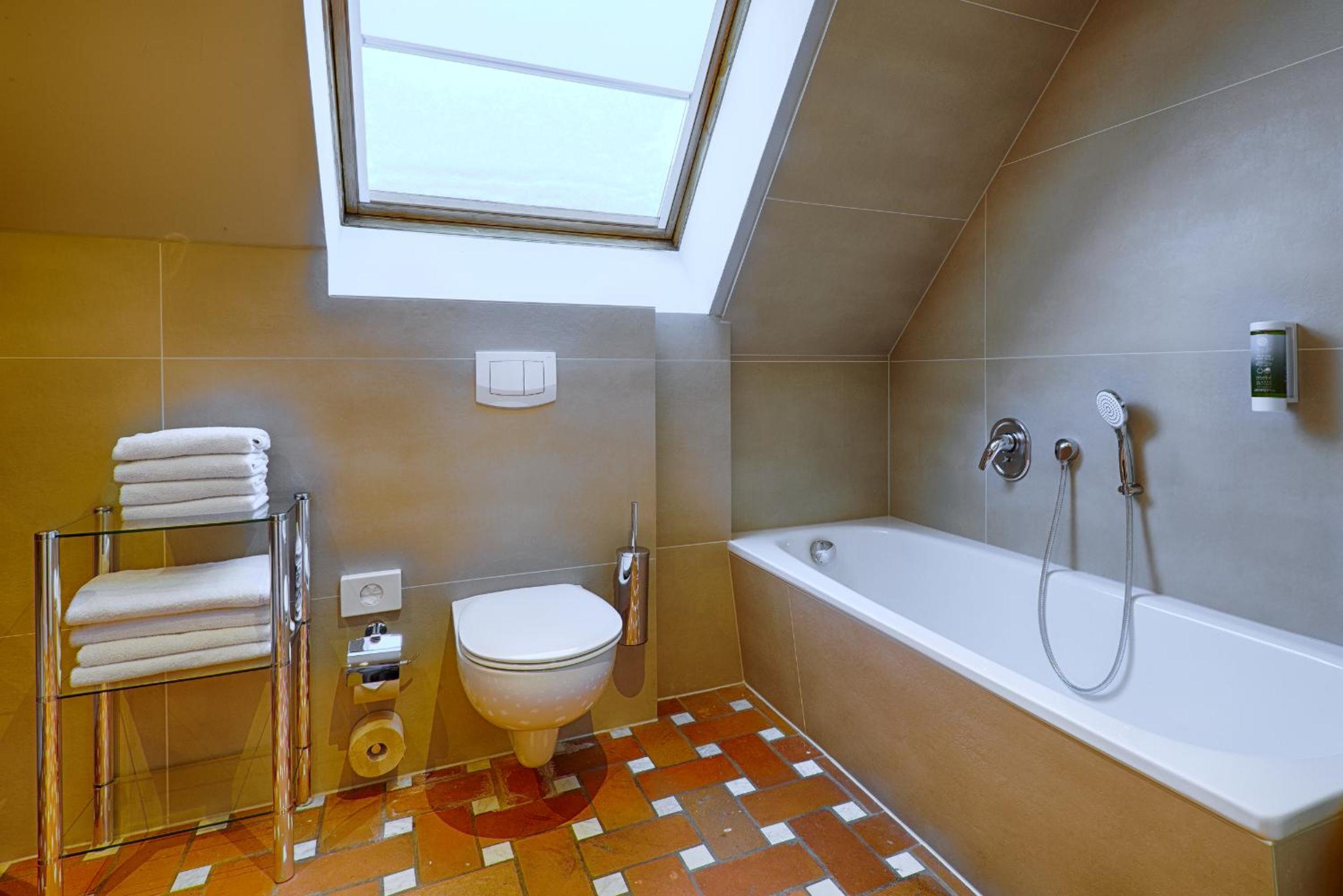 Tower Suite thumbnail 5