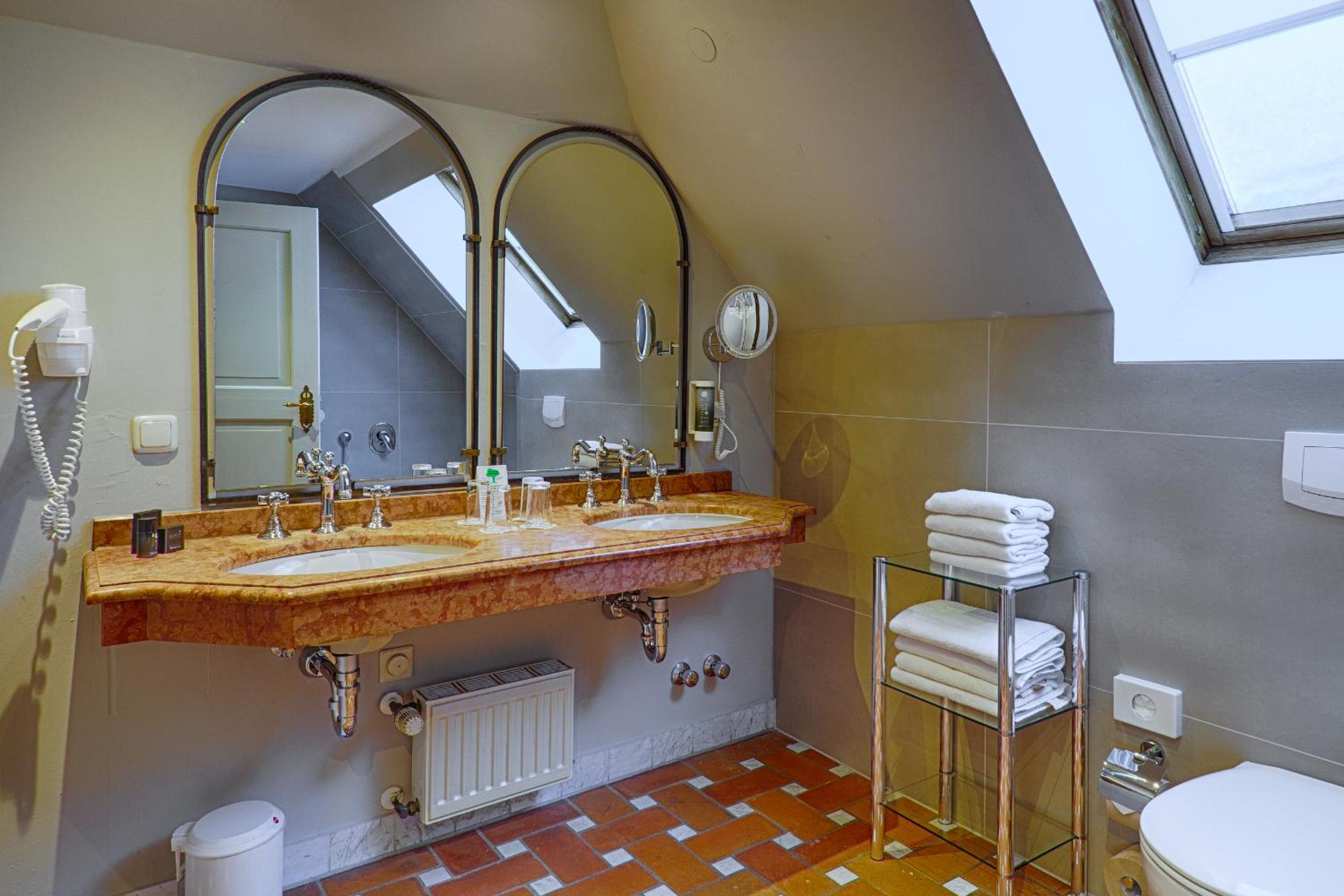 Tower Suite thumbnail 5