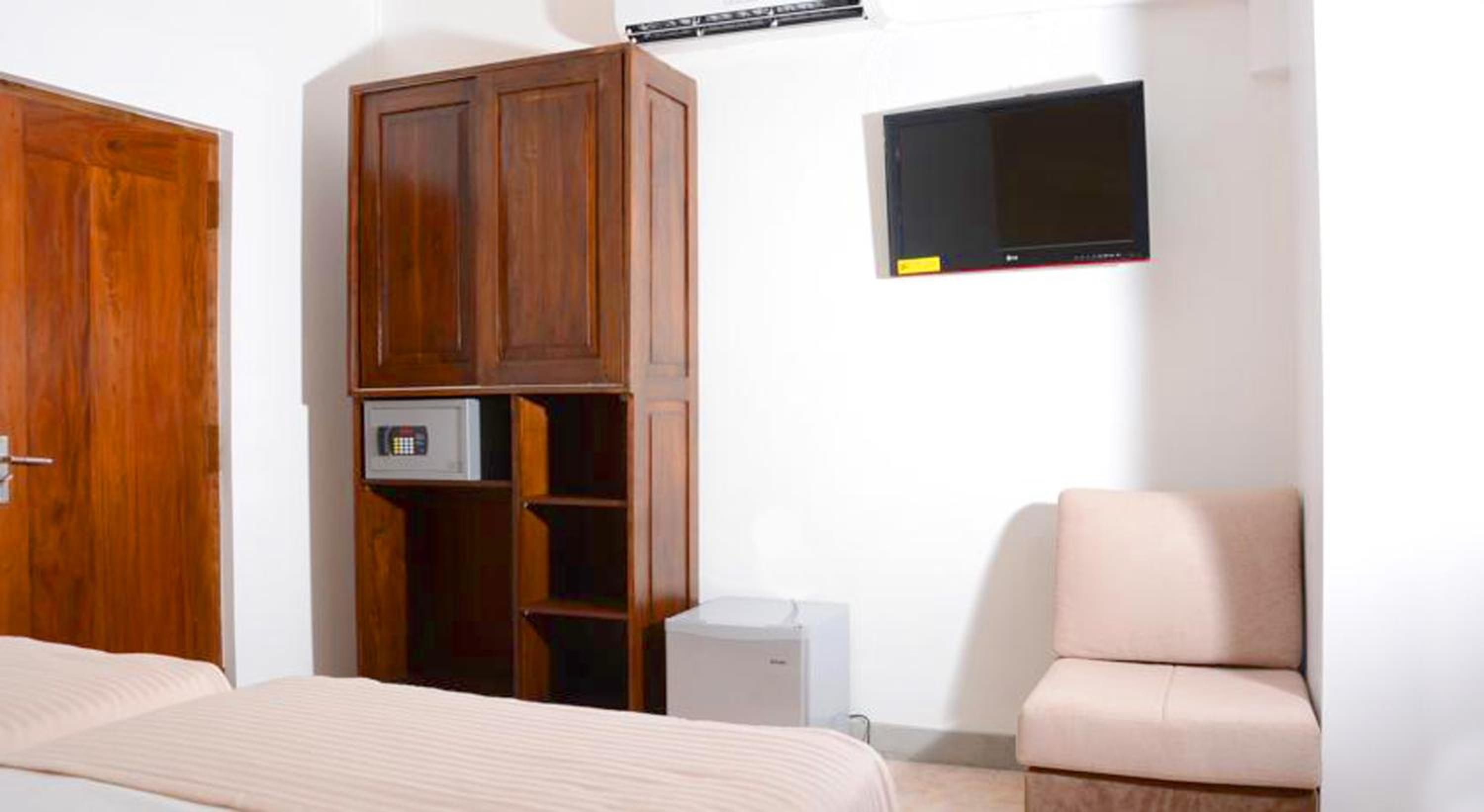 Deluxe Triple Room - Photo 2