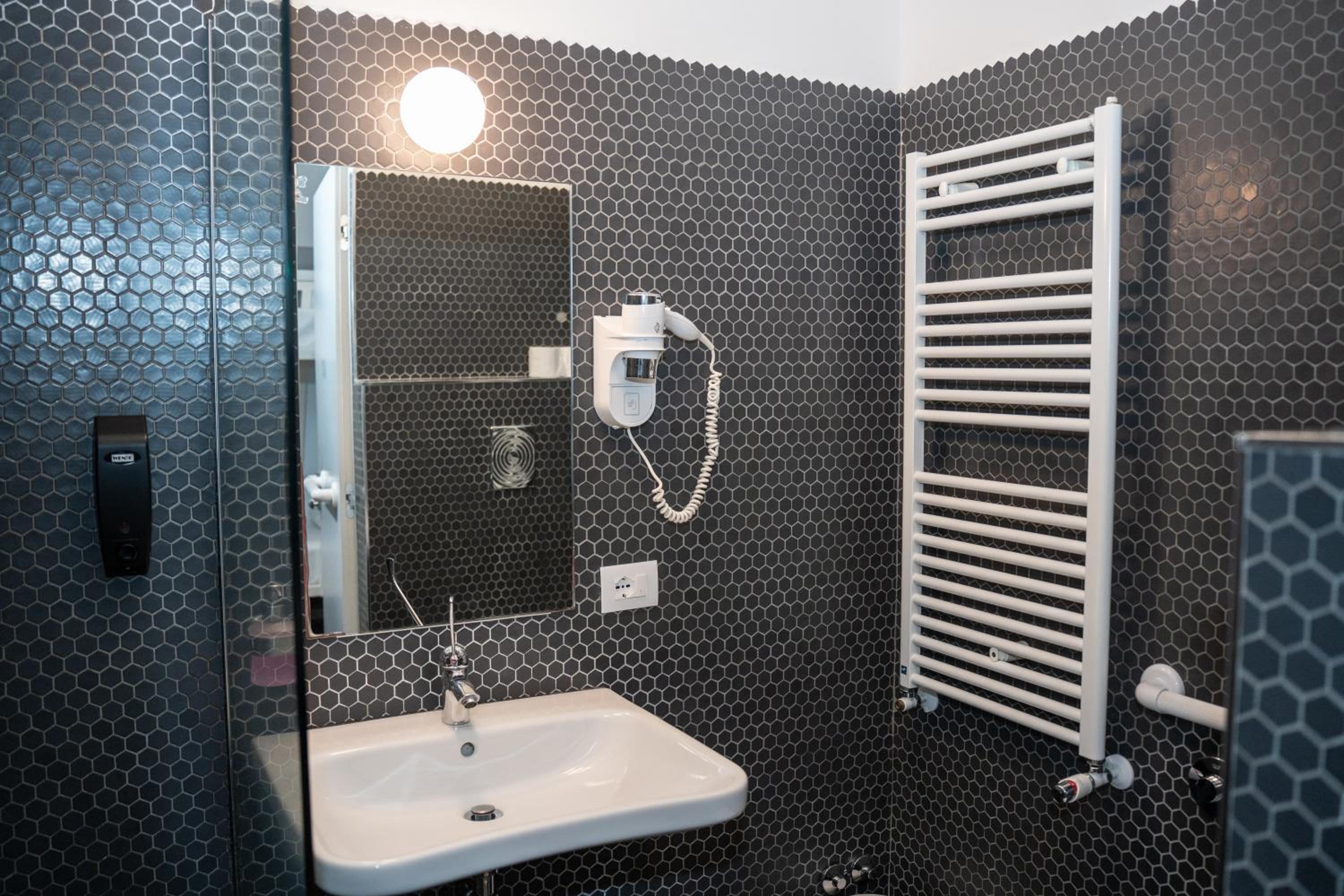 Double or Twin Room photo 2