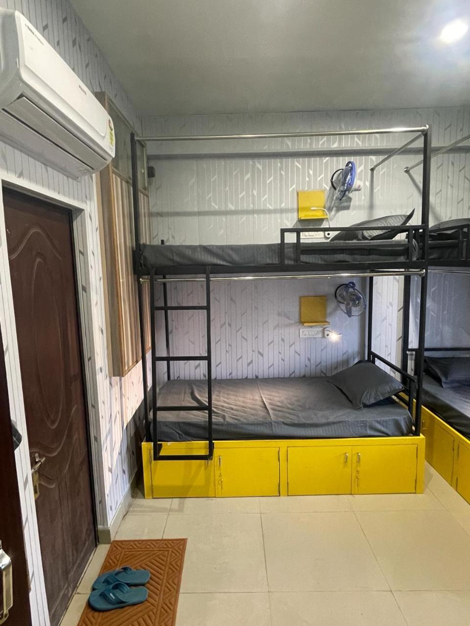 Bed In 6-Bed Mixed Dormitory Room photo 2