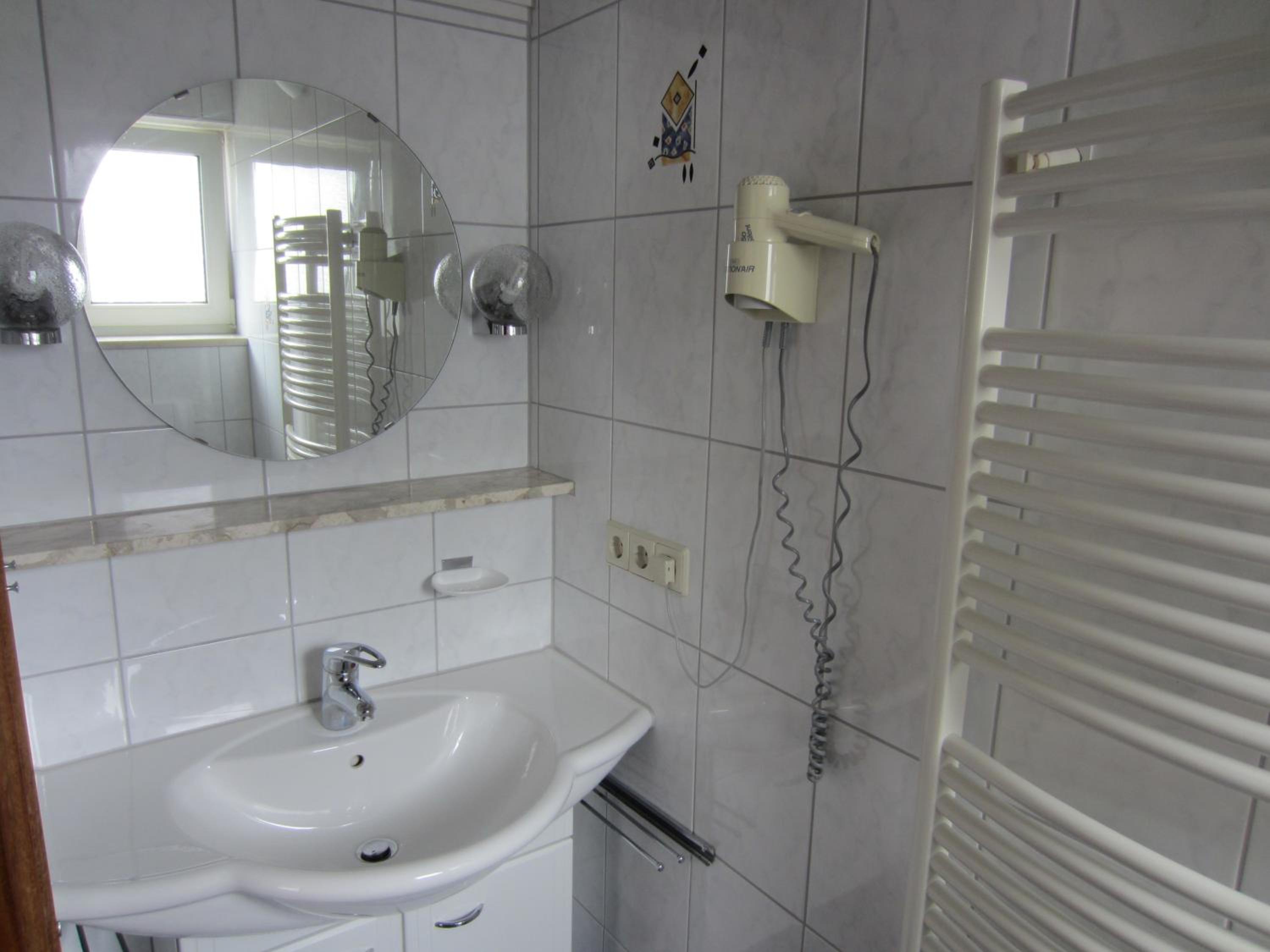 Budget Double Room photo 3