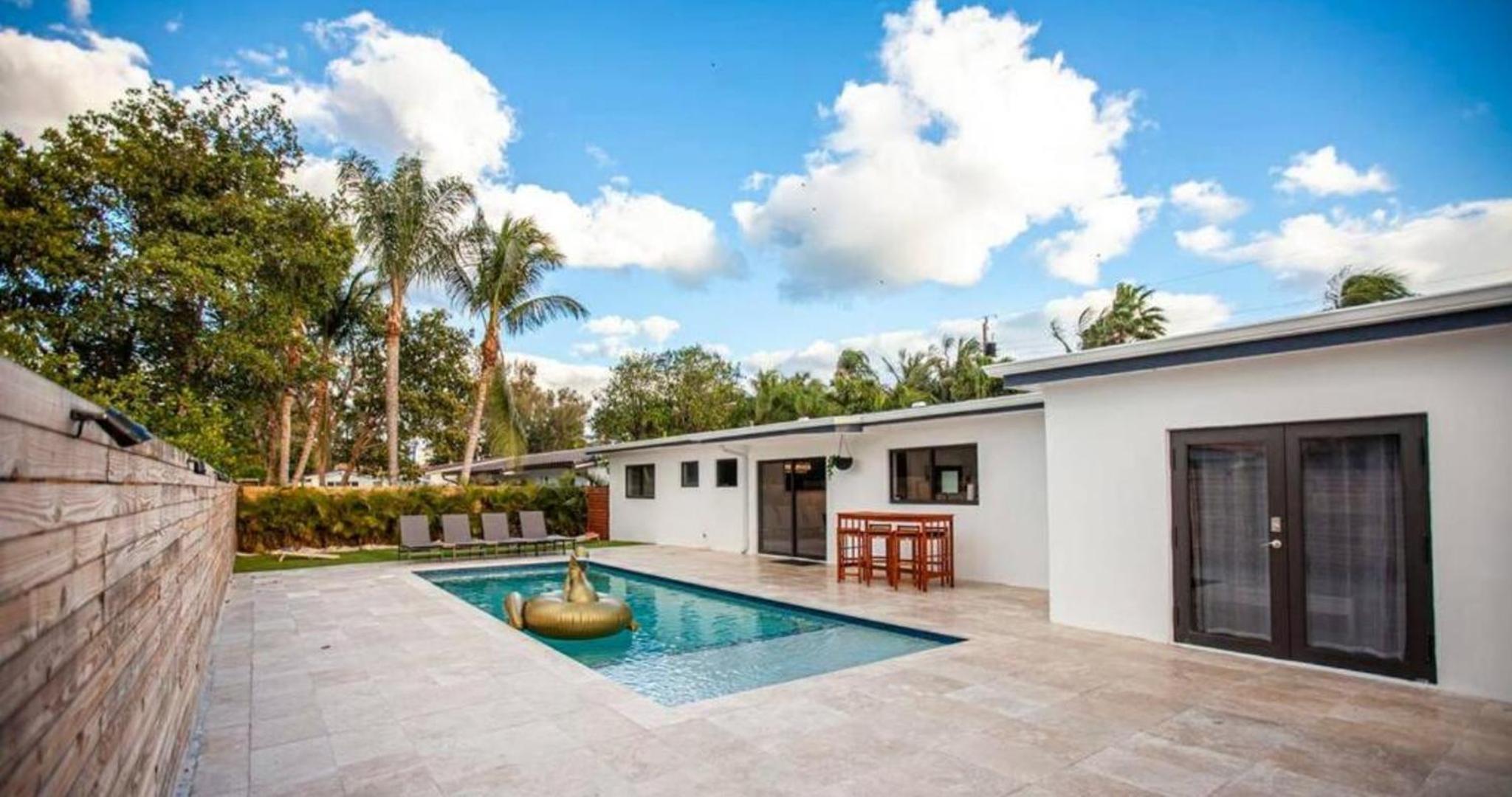 Villa photo 2