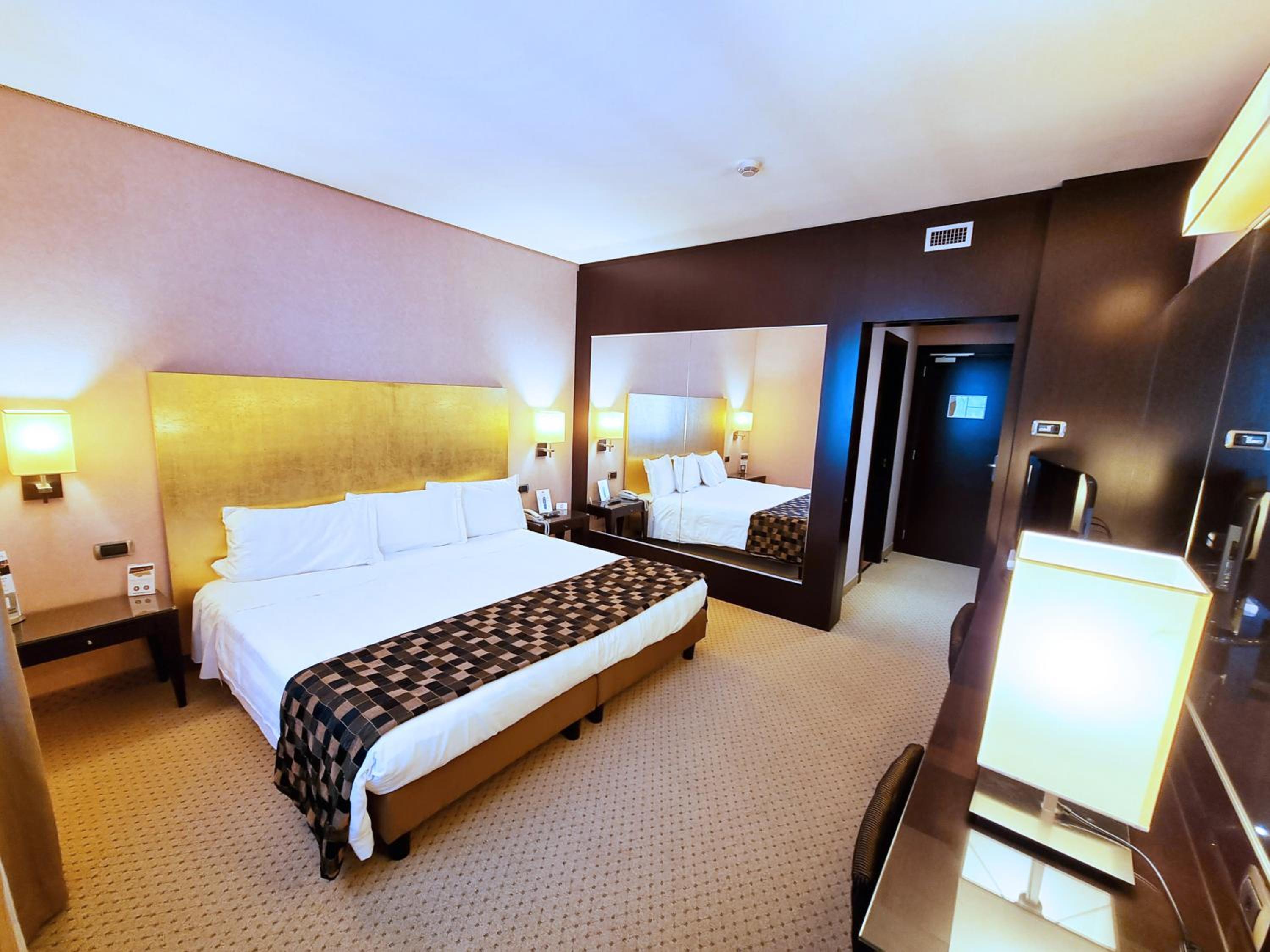 Two Connecting Double Rooms photo 3