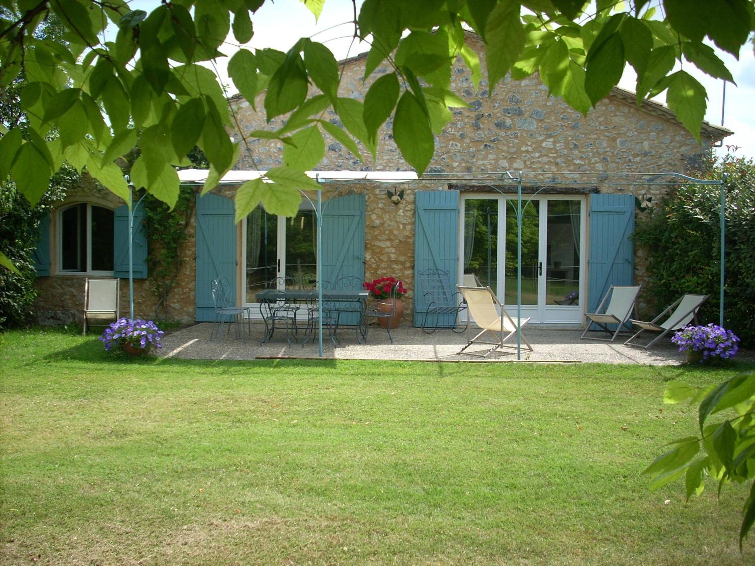 Four-Bedroom House photo 2