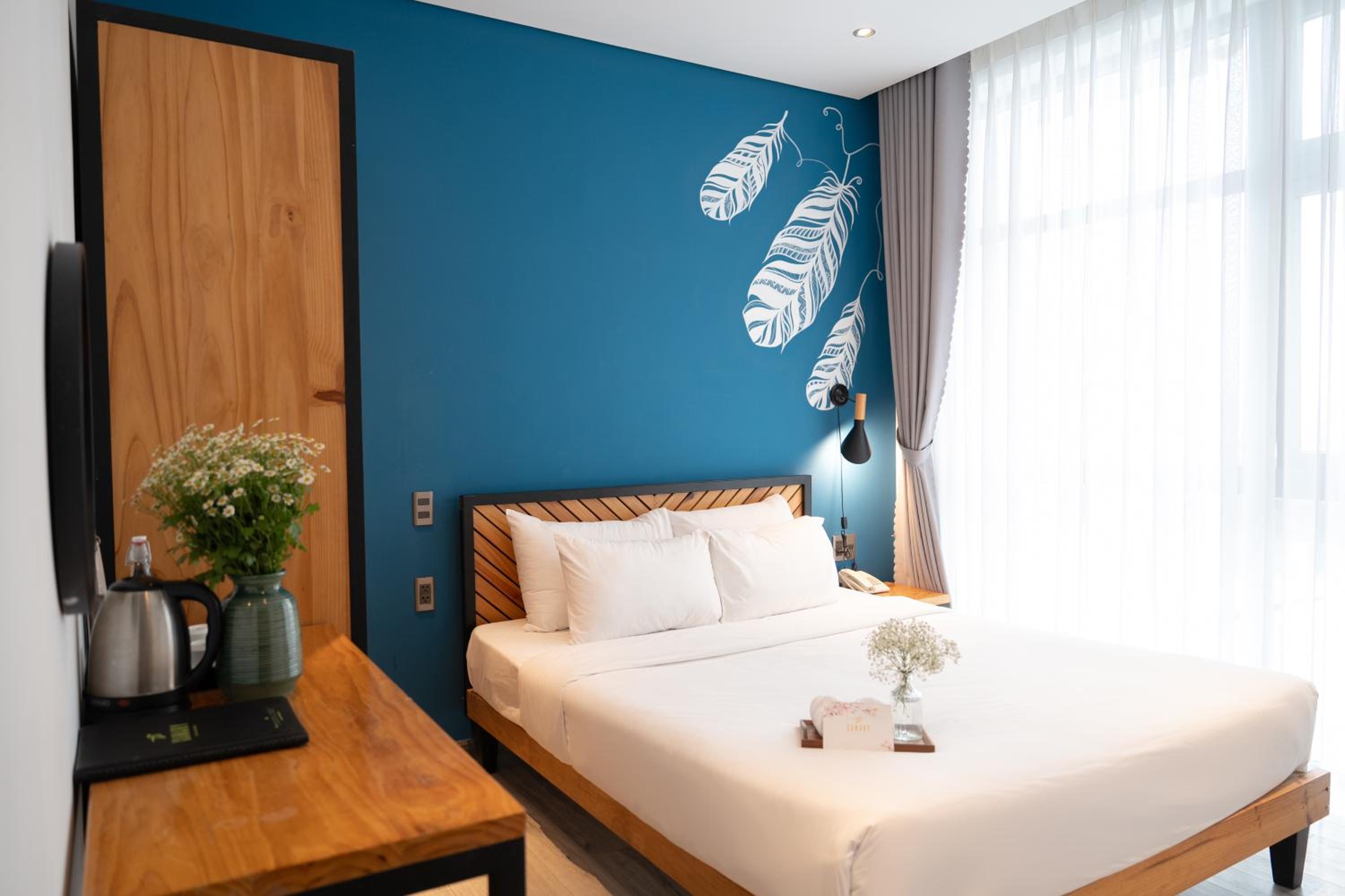 Standard Double Room - Photo 18