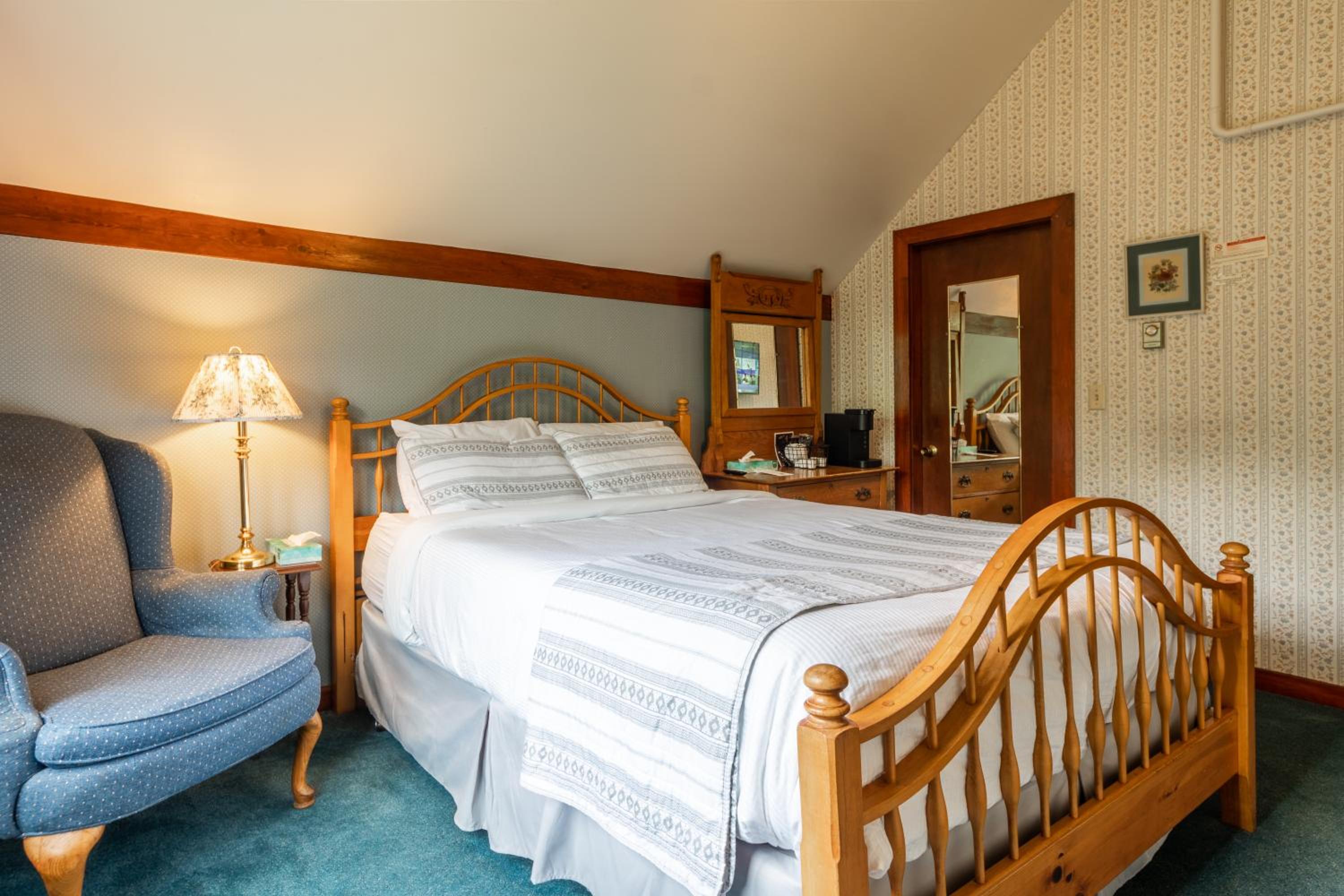 Queen Room with Garden View photo 2