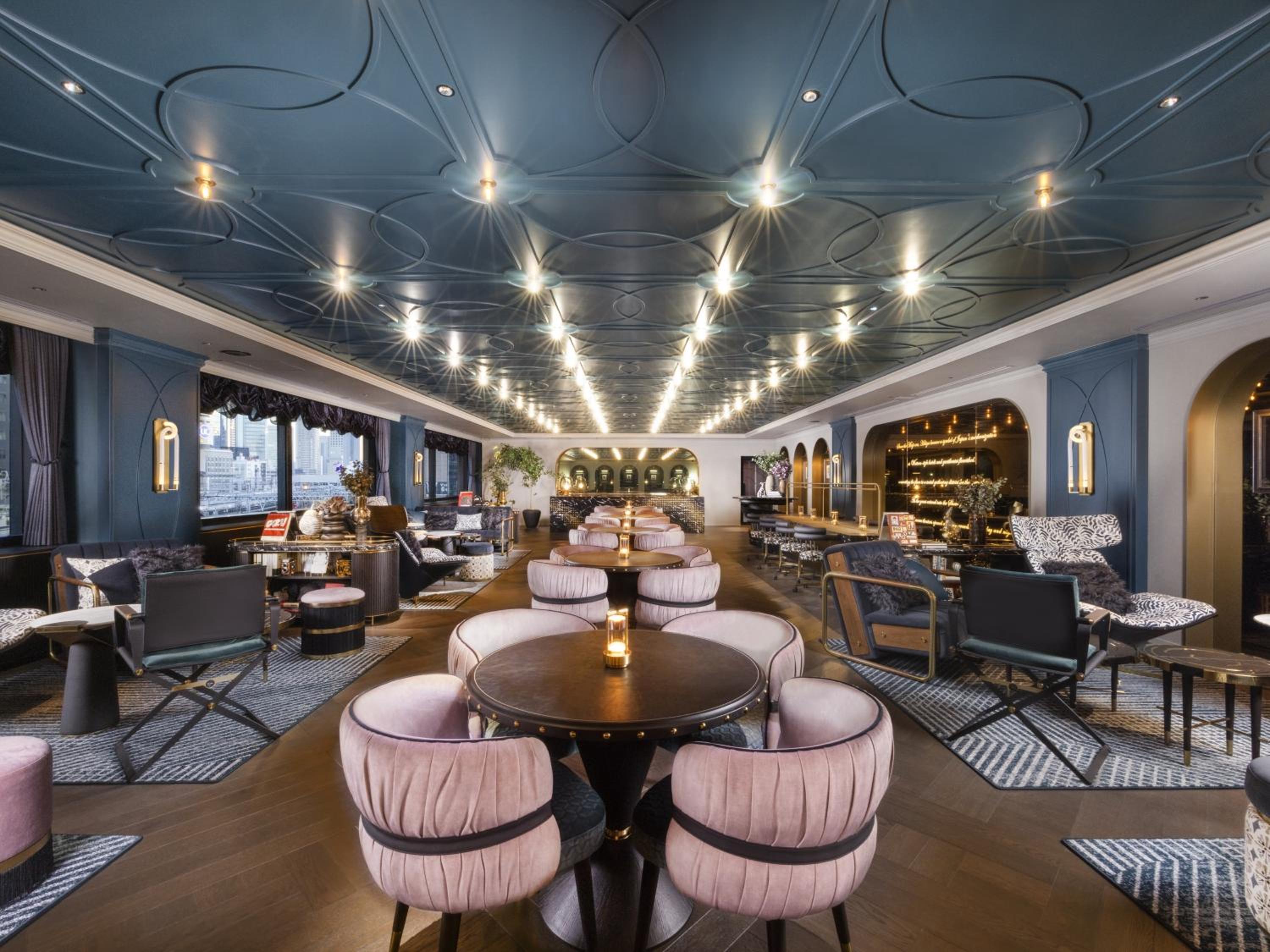 Privilege King Room (Lounge Access)