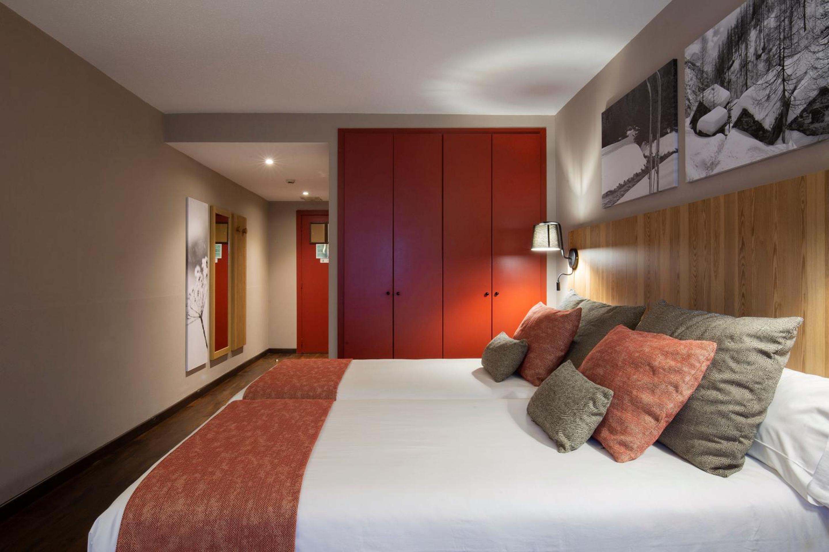 Interior Triple Room