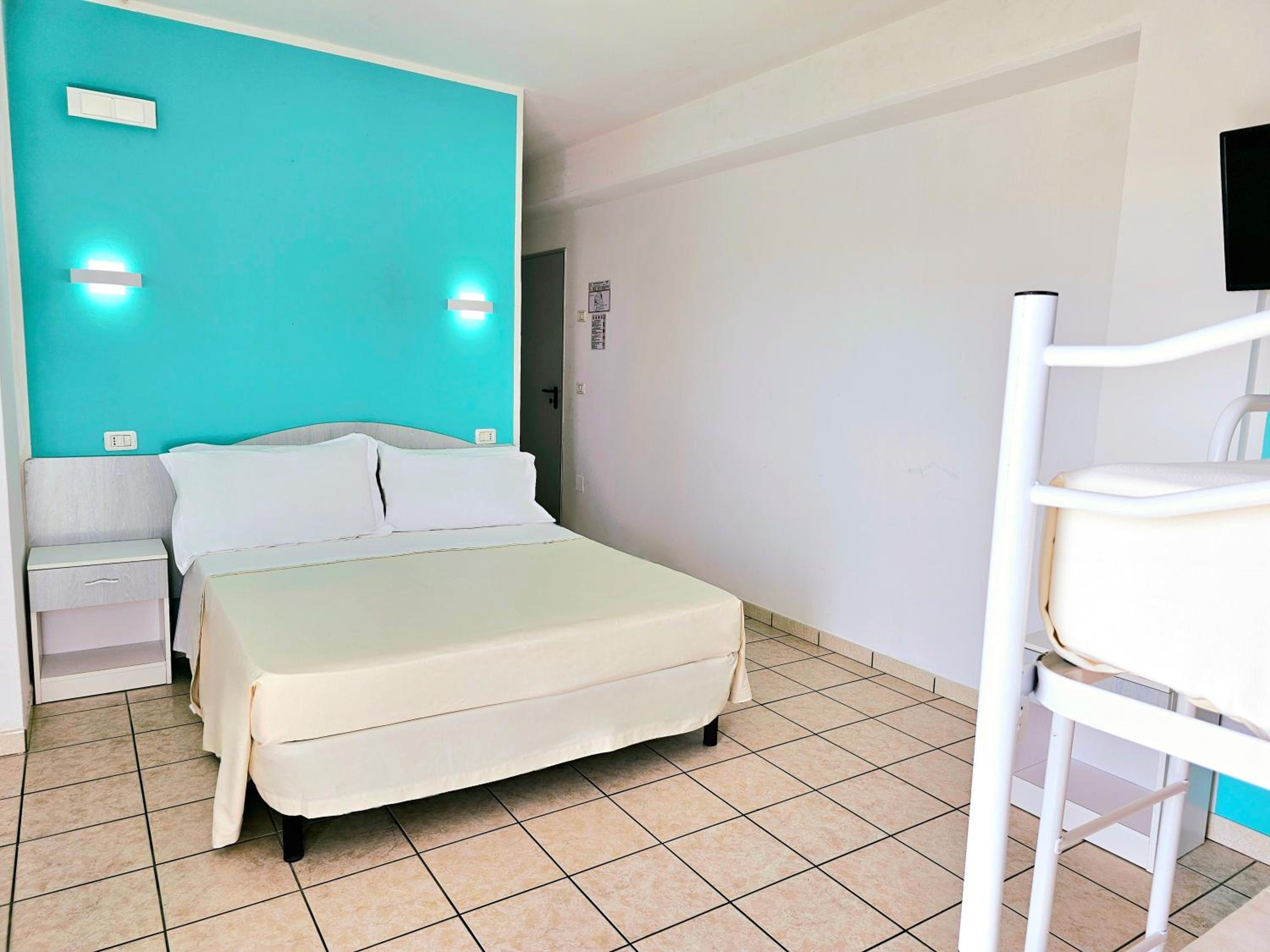 Quadruple Room with Sea View