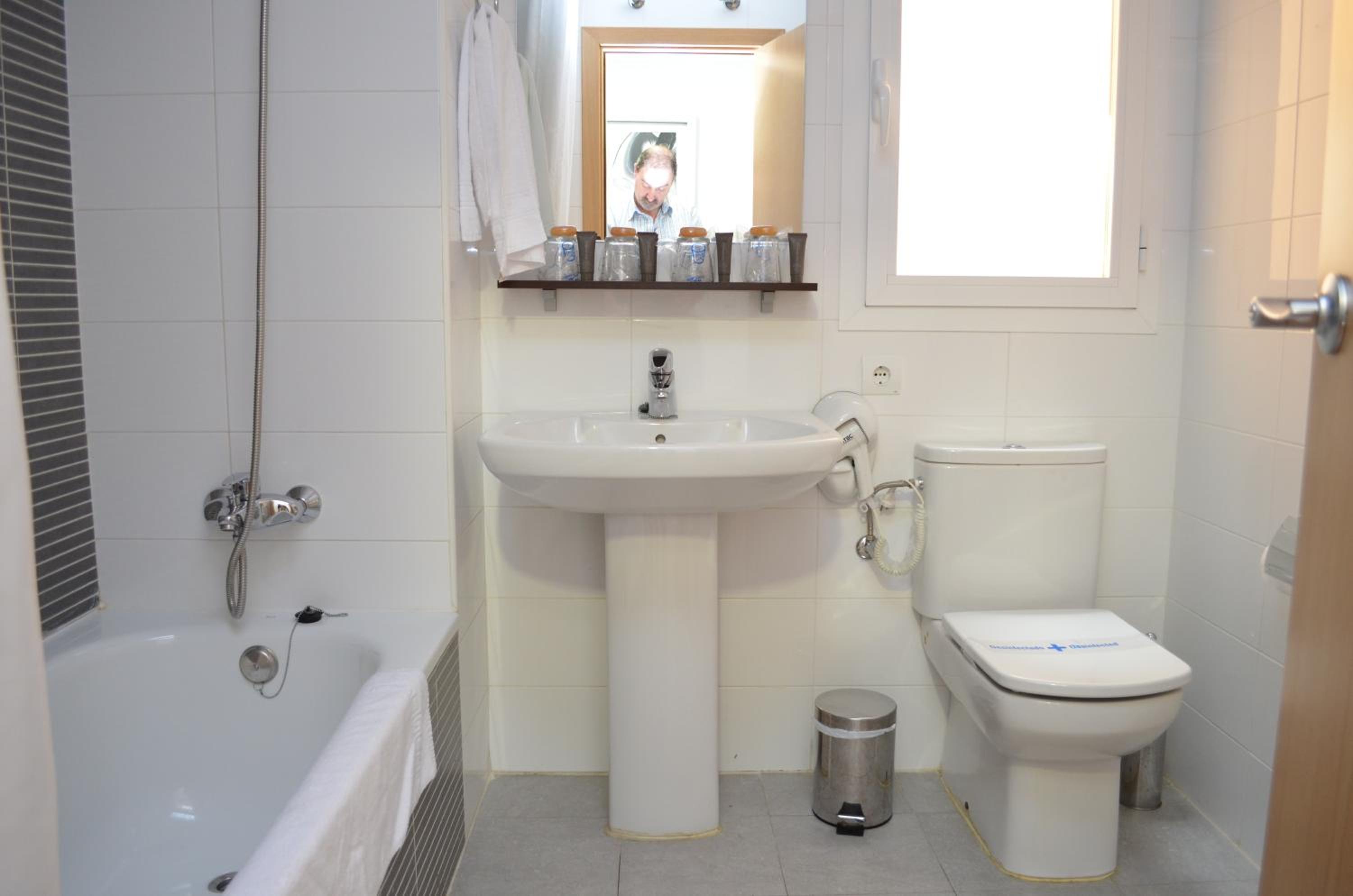 Superior Two-Bedroom Apartment - Photo 11