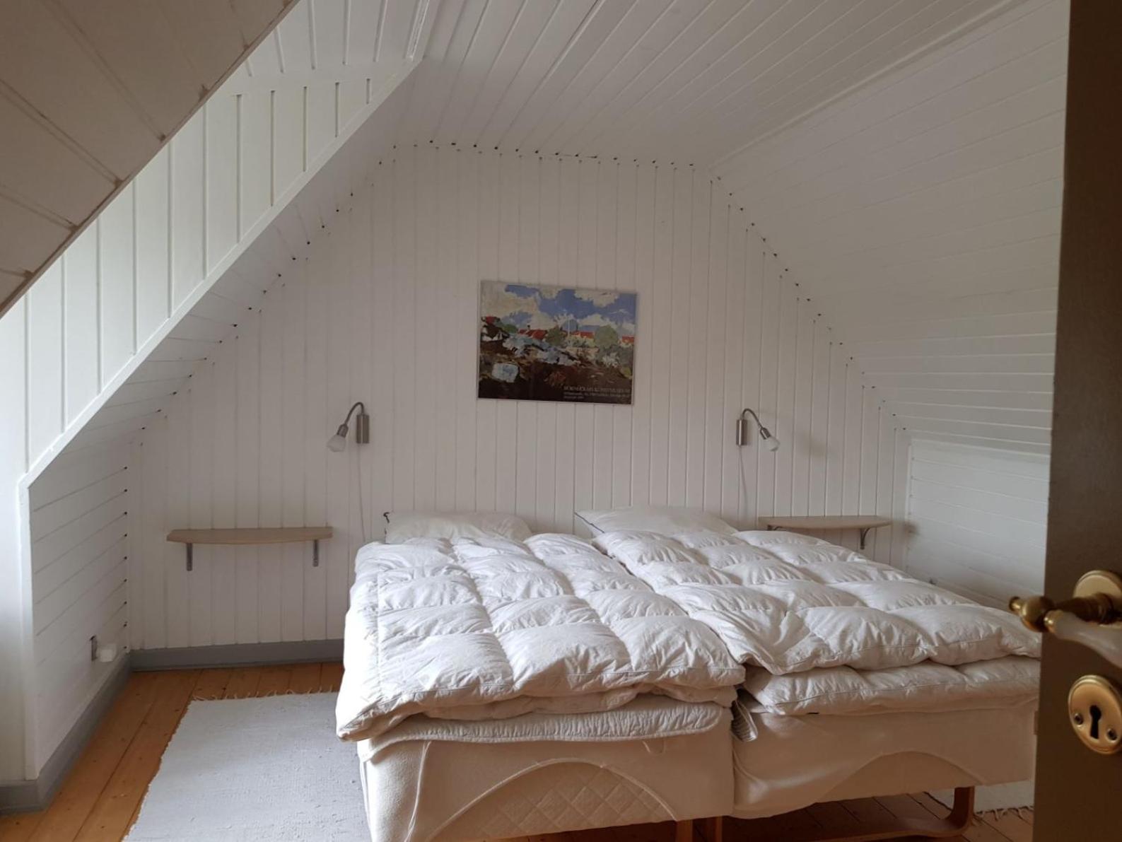 Apartment - Split Level - Pet-Friendly photo 2