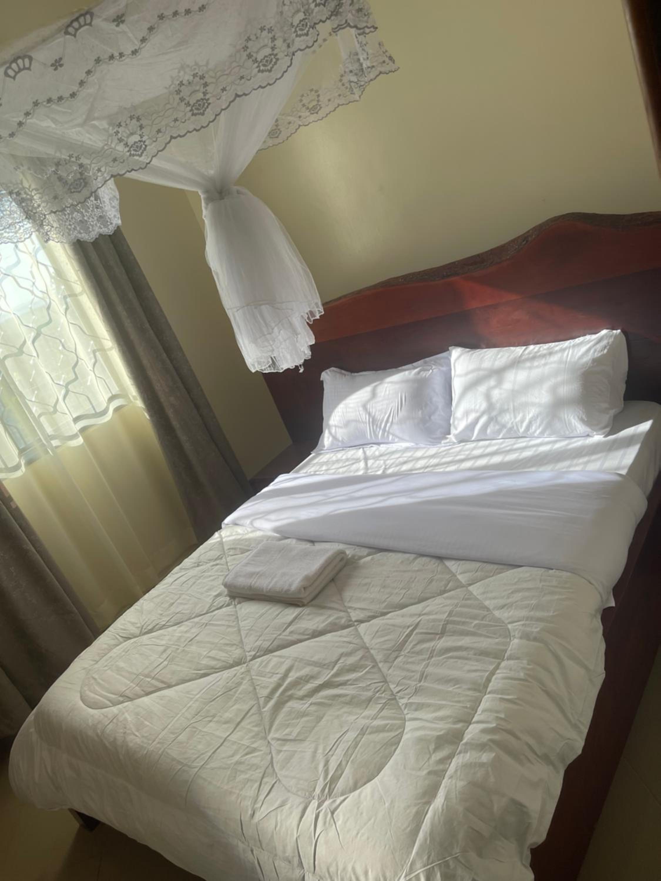 Budget Double Room photo 3