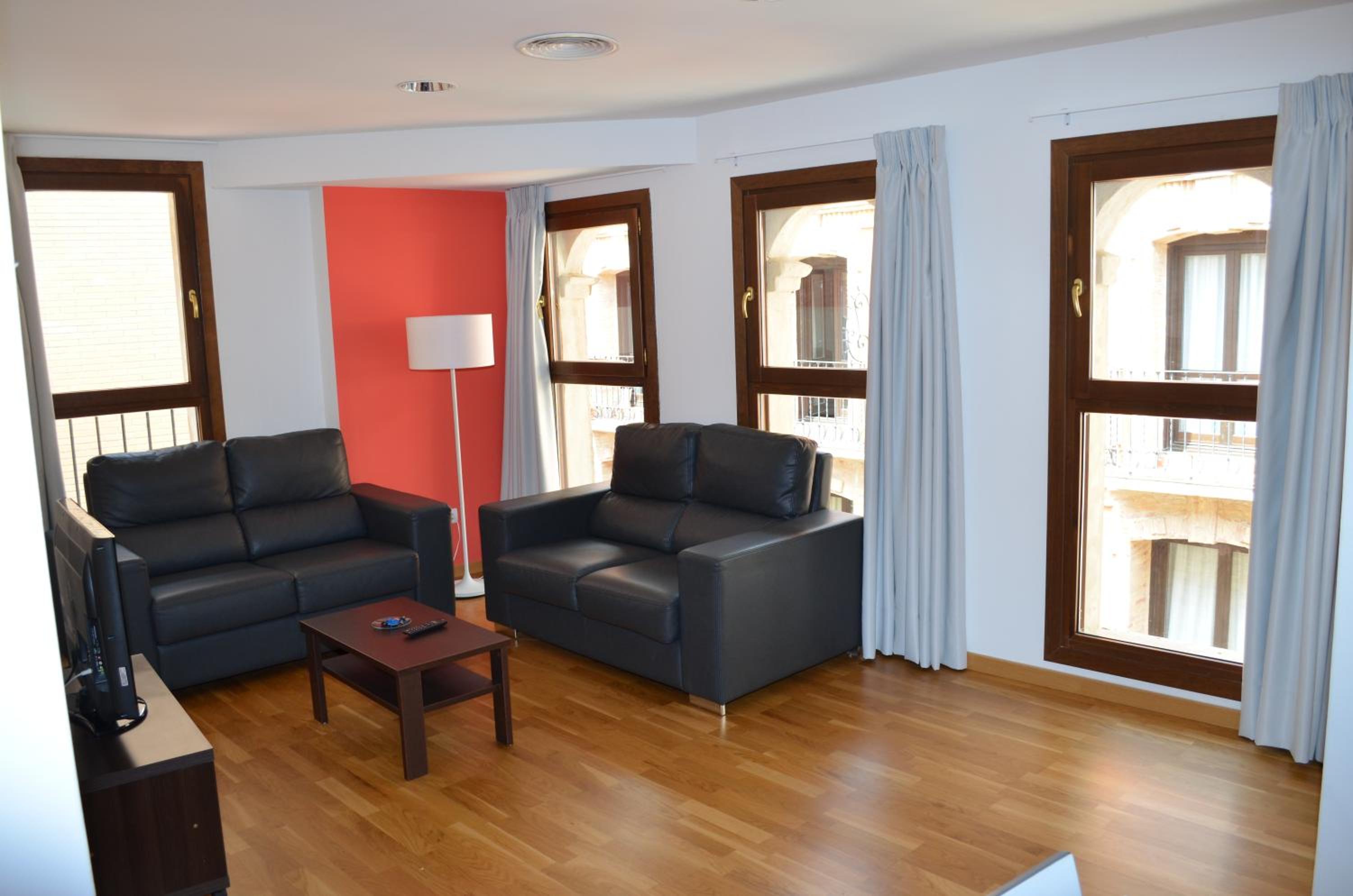 Two-Bedroom Apartment - Photo 12