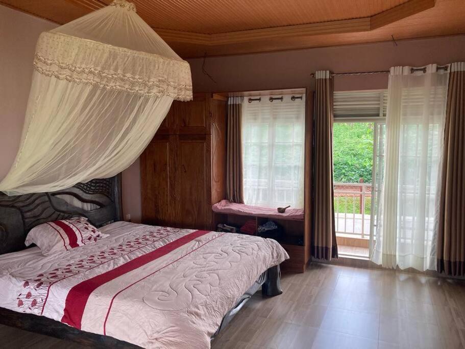 Two-Bedroom House photo 2
