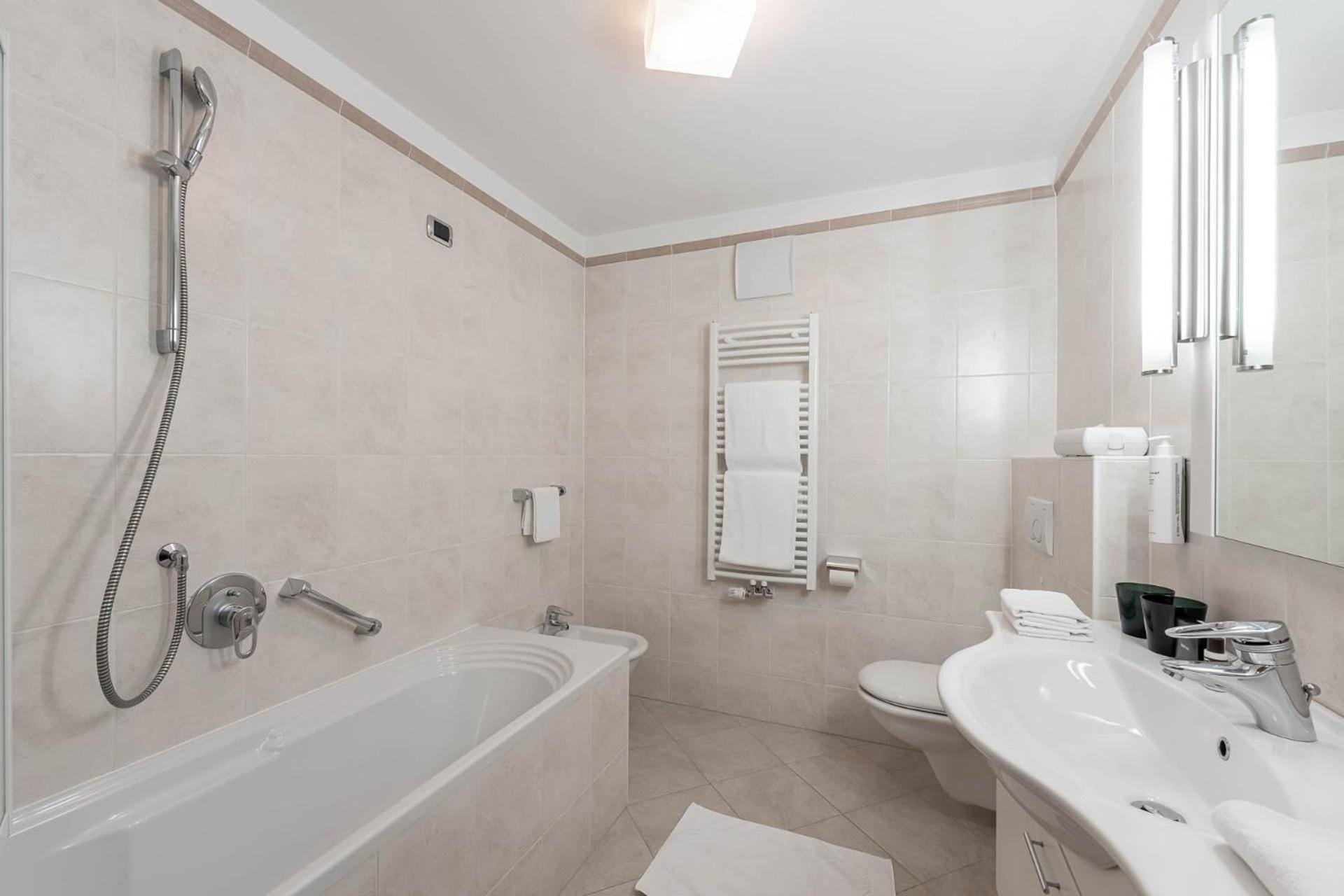 Superior Double Room - Photo 5