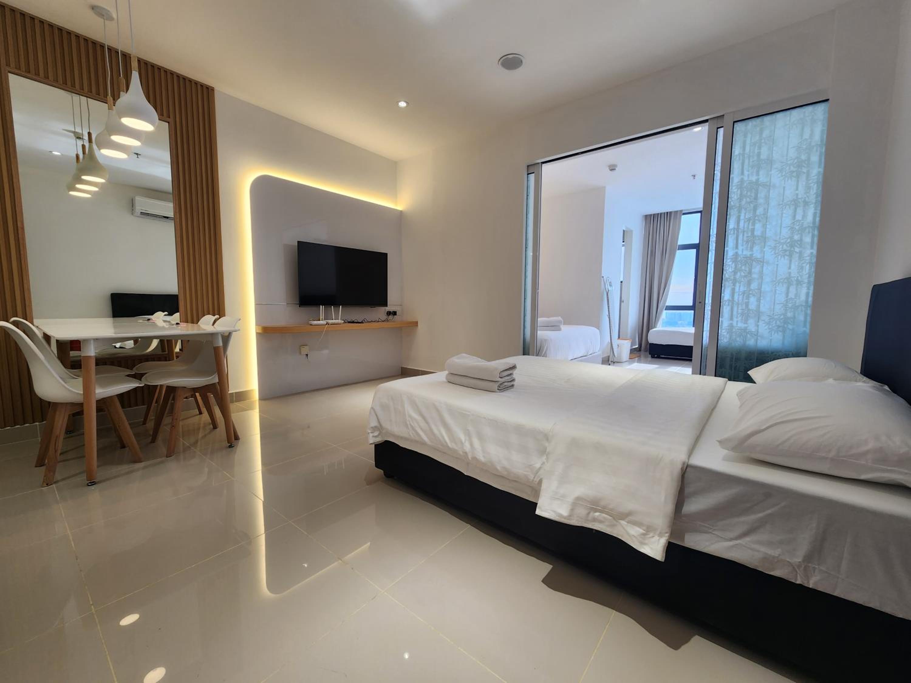 Suite with Sea View - Photo 3