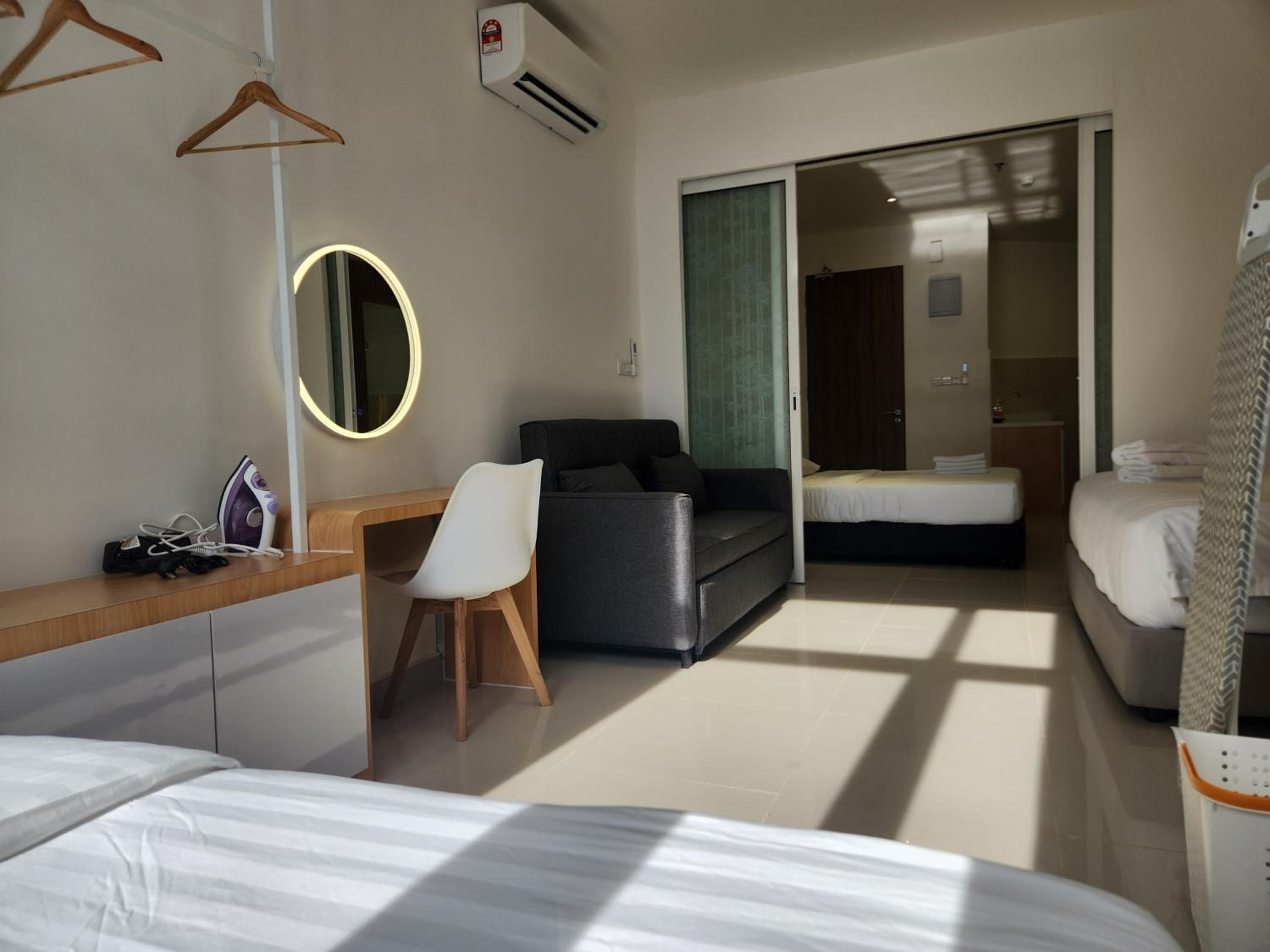 Suite with Sea View - Photo 10
