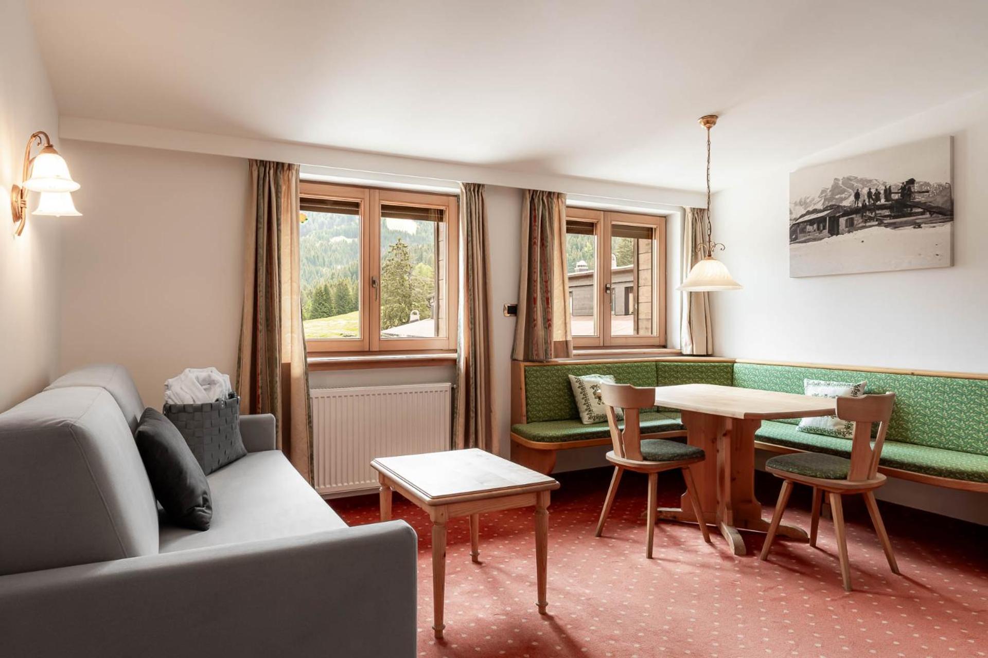 Superior Suite - Photo 2