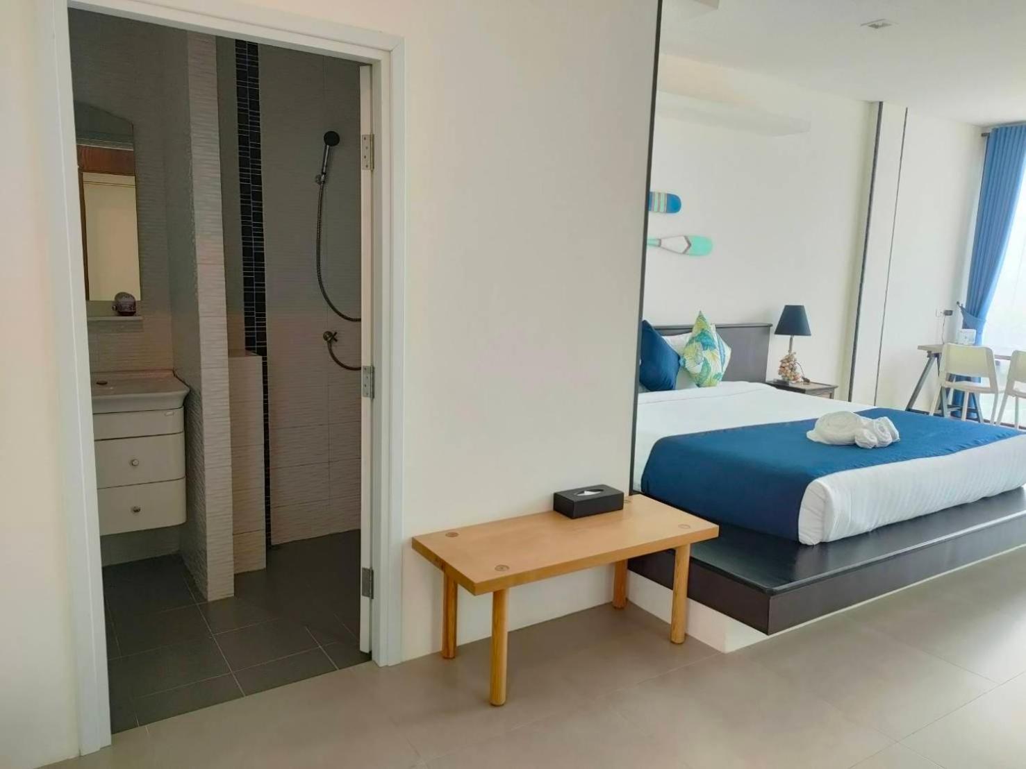 Deluxe Double Room with Sea View photo 3