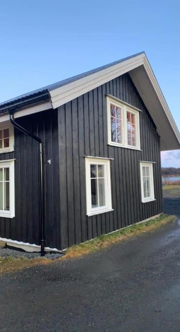 Two-Bedroom House photo 3