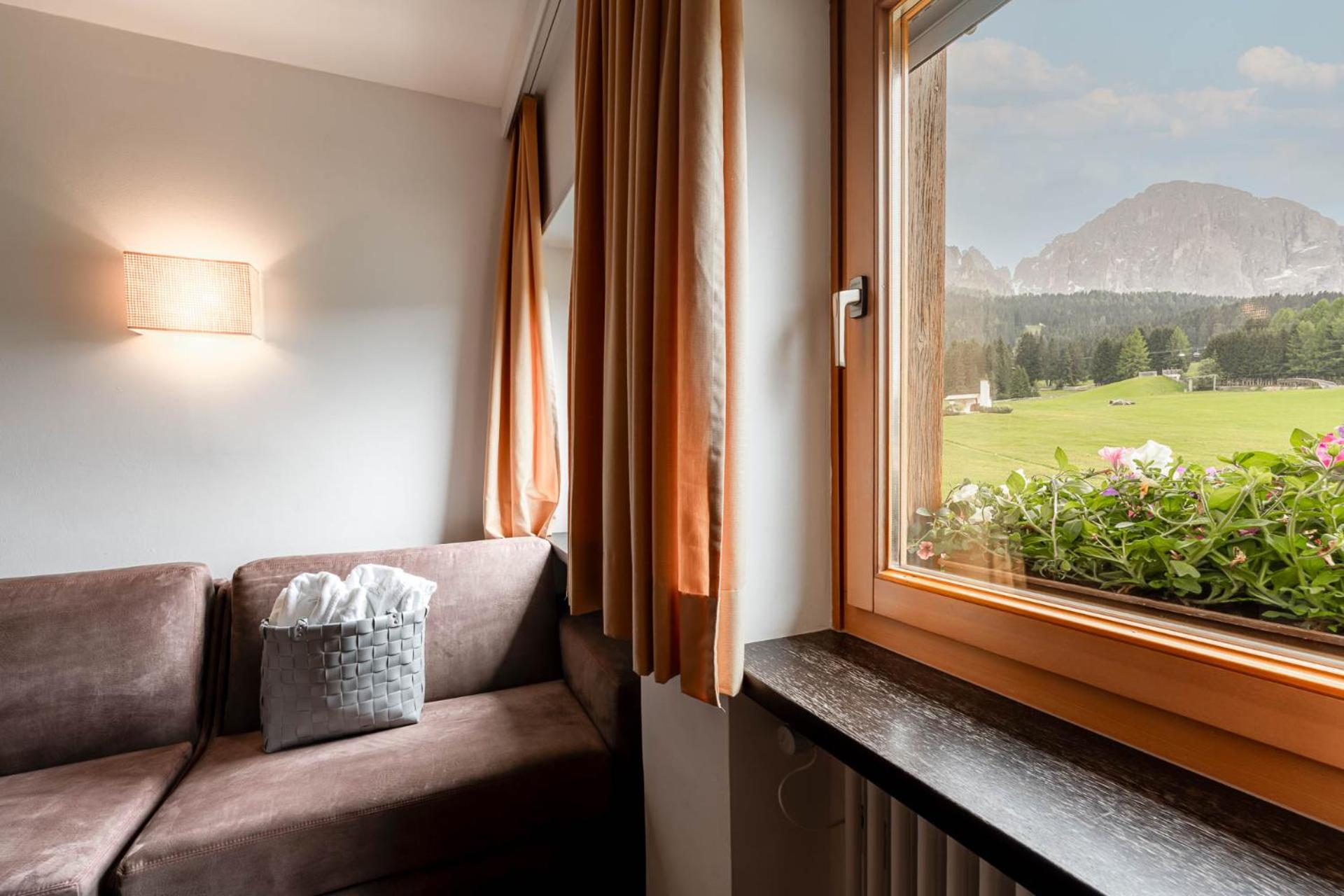 Deluxe Suite - Photo 6