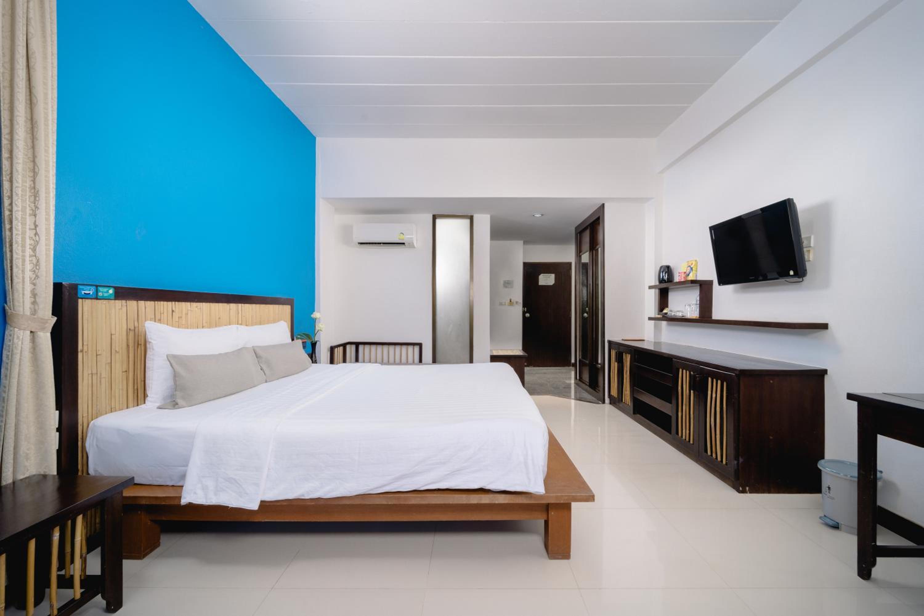Superior Double or Twin Room - Photo 1