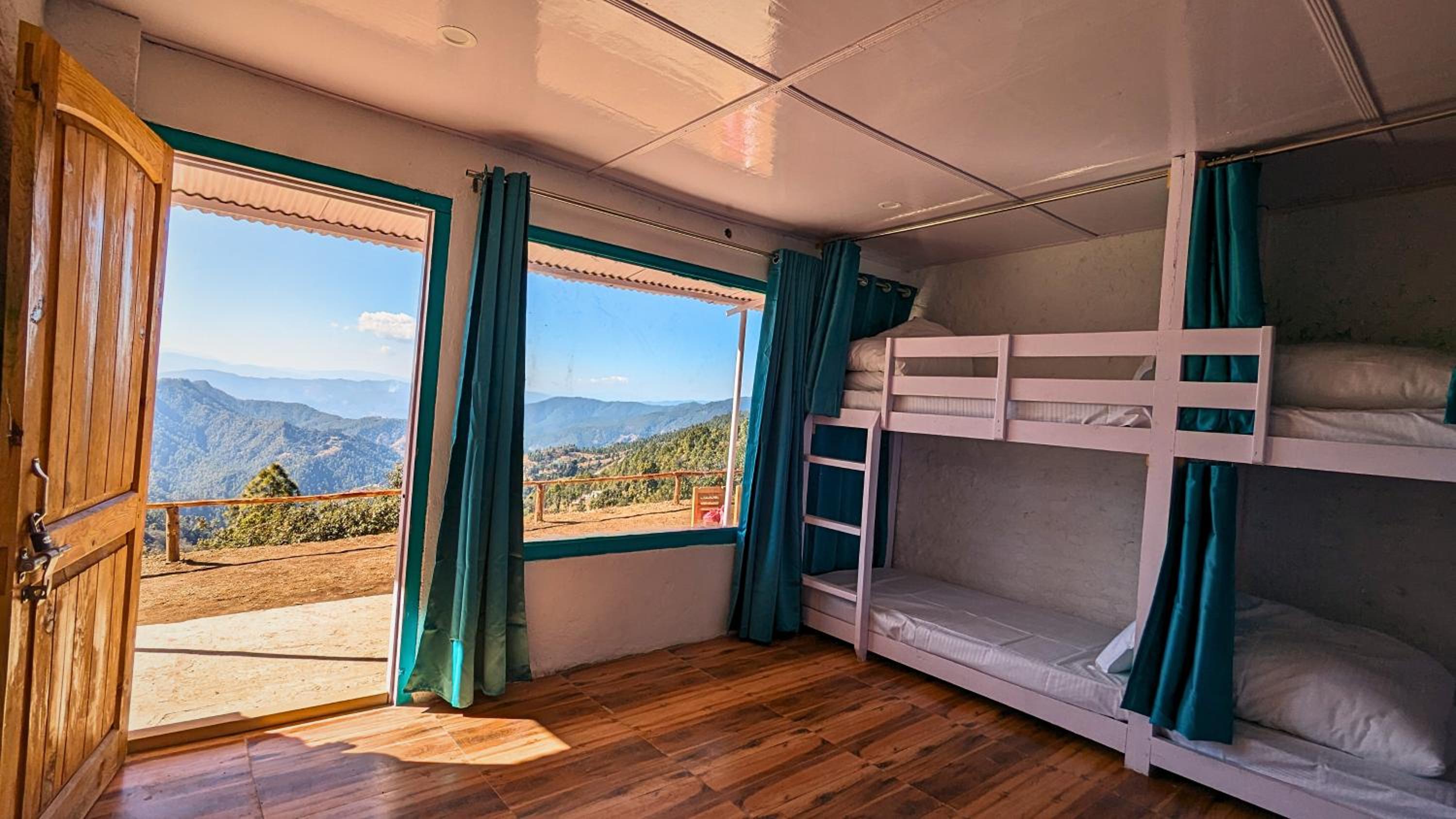 Family Room With Mountain View photo 1