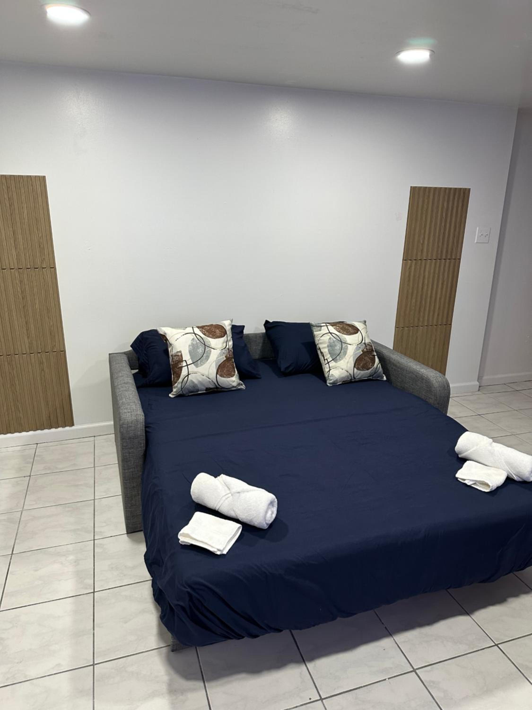 Deluxe Studio