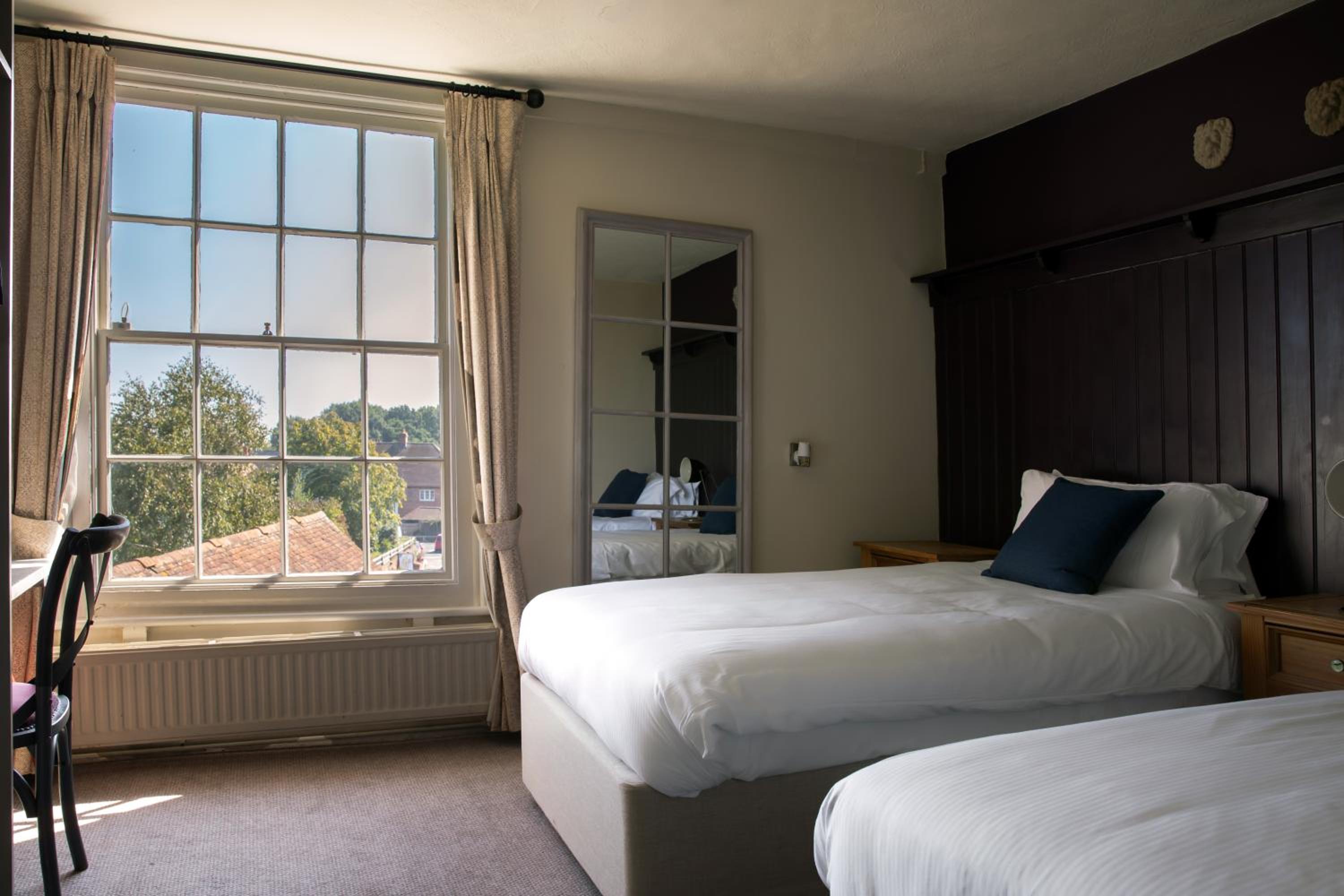 Deluxe Twin Room photo 1