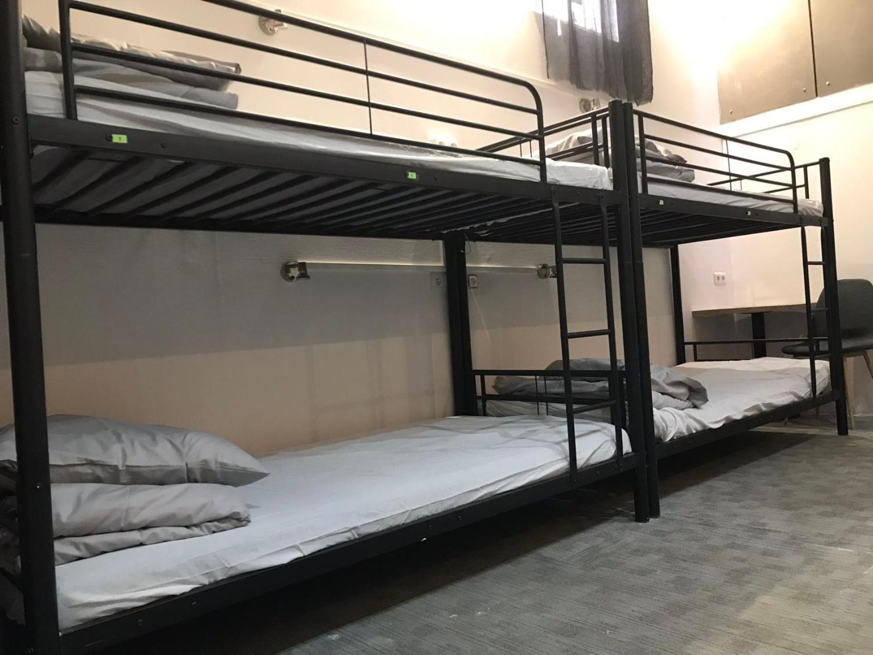 Bed in 10-Bed Mixed Dormitory Room photo 3