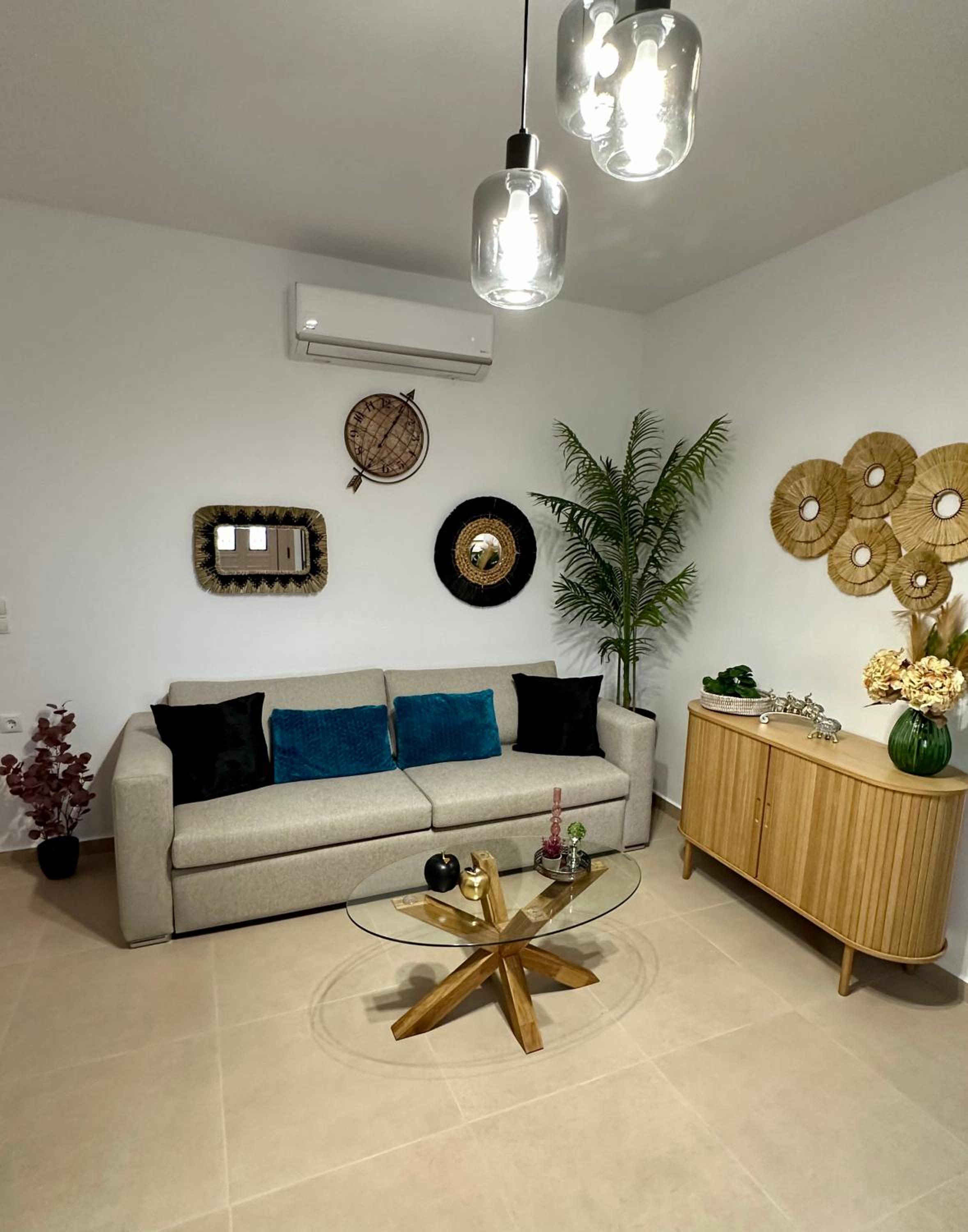 Two-Bedroom House photo 3
