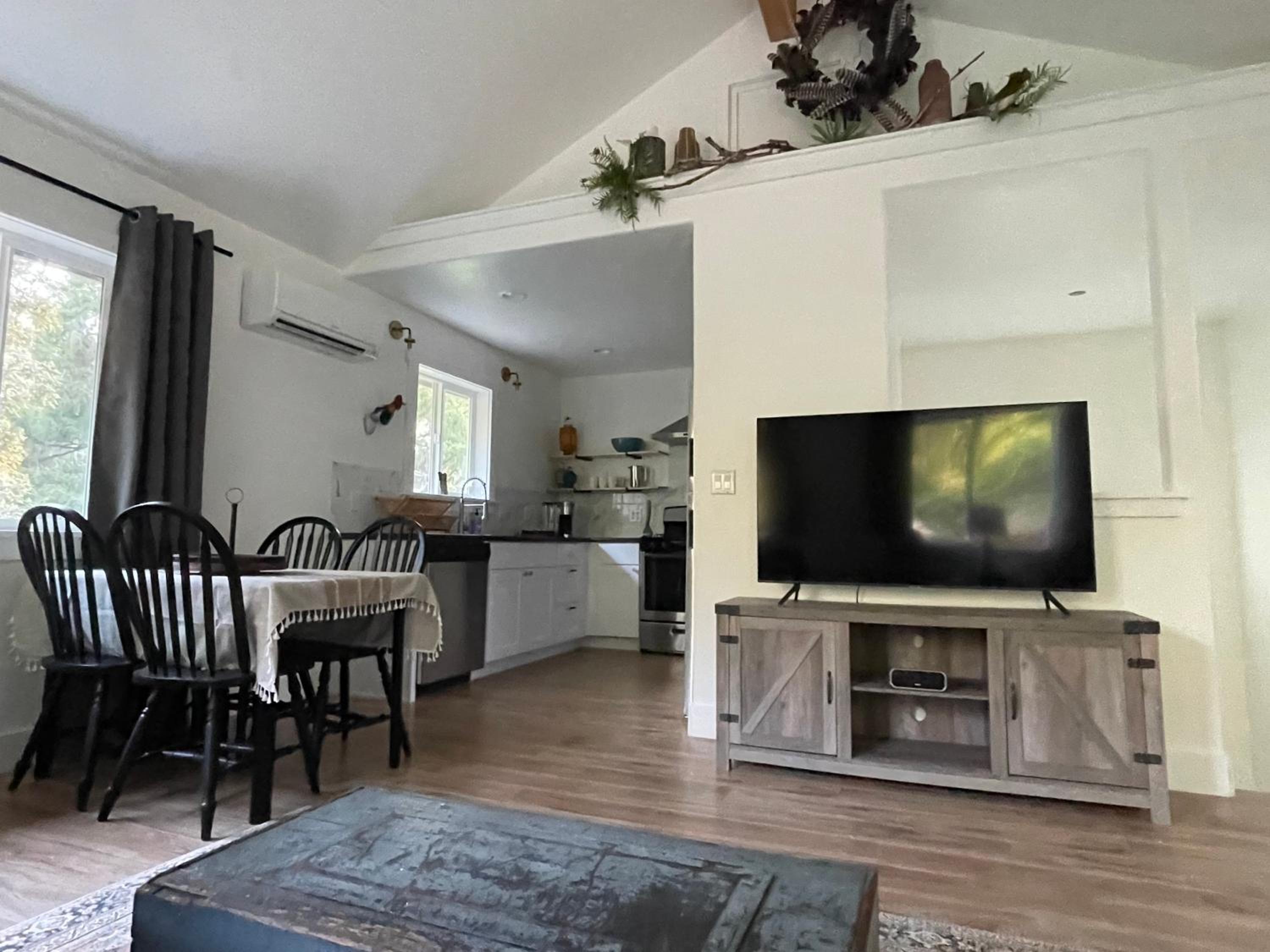 Two-Bedroom House photo 2